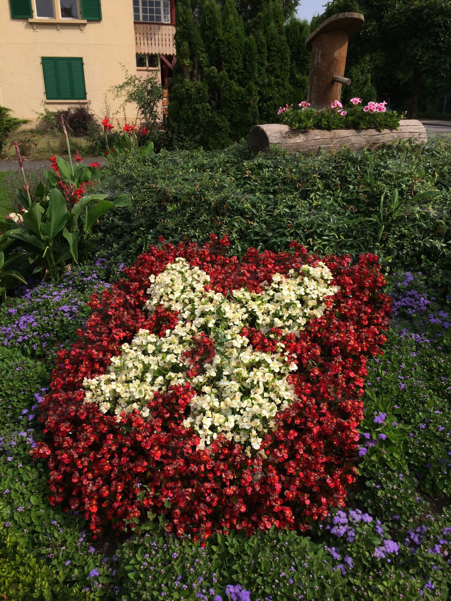 Photo 16 of 20 from the album Around Town.