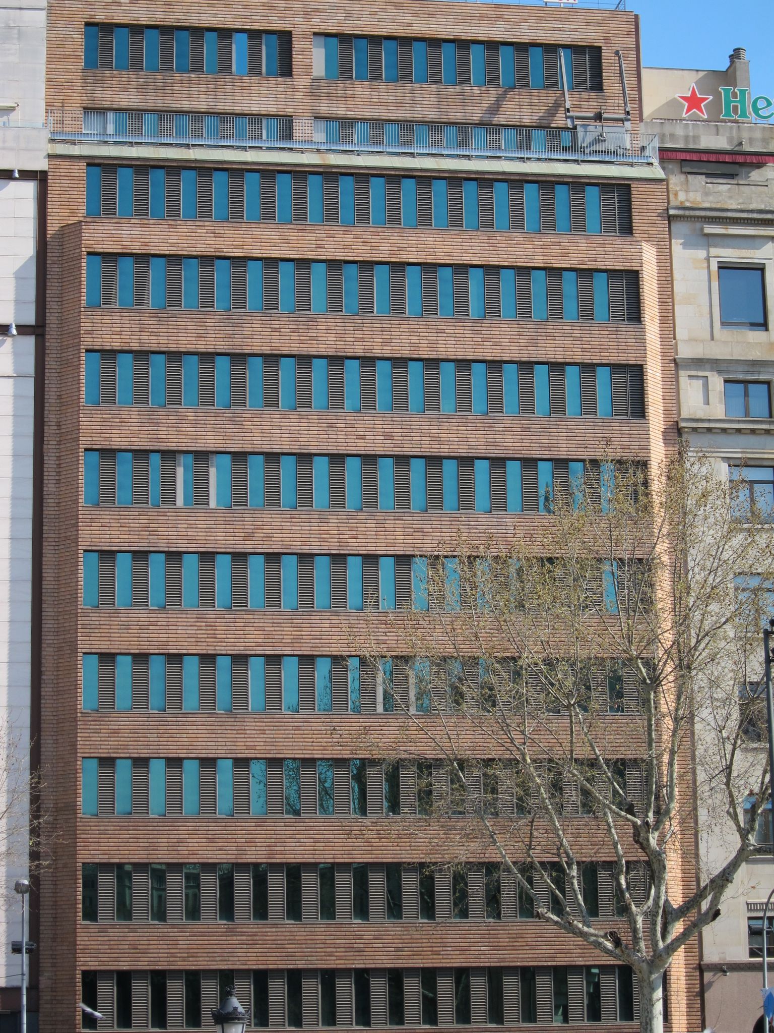 Photo 90 of 102 from the album Highlights Barcelona 2011.