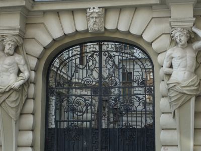 Thumbnail 30 of 133.