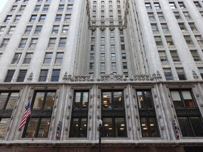 Thumbnail 40 of 135.