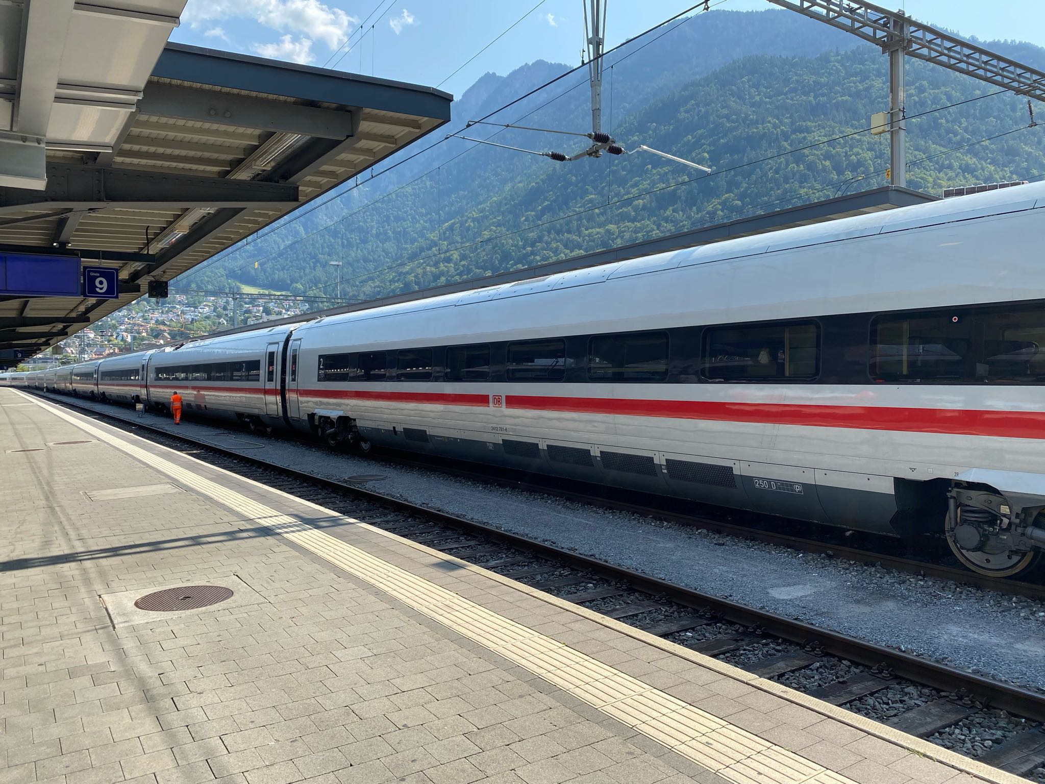 Photo 2 of 99 from the album Chur 2021.