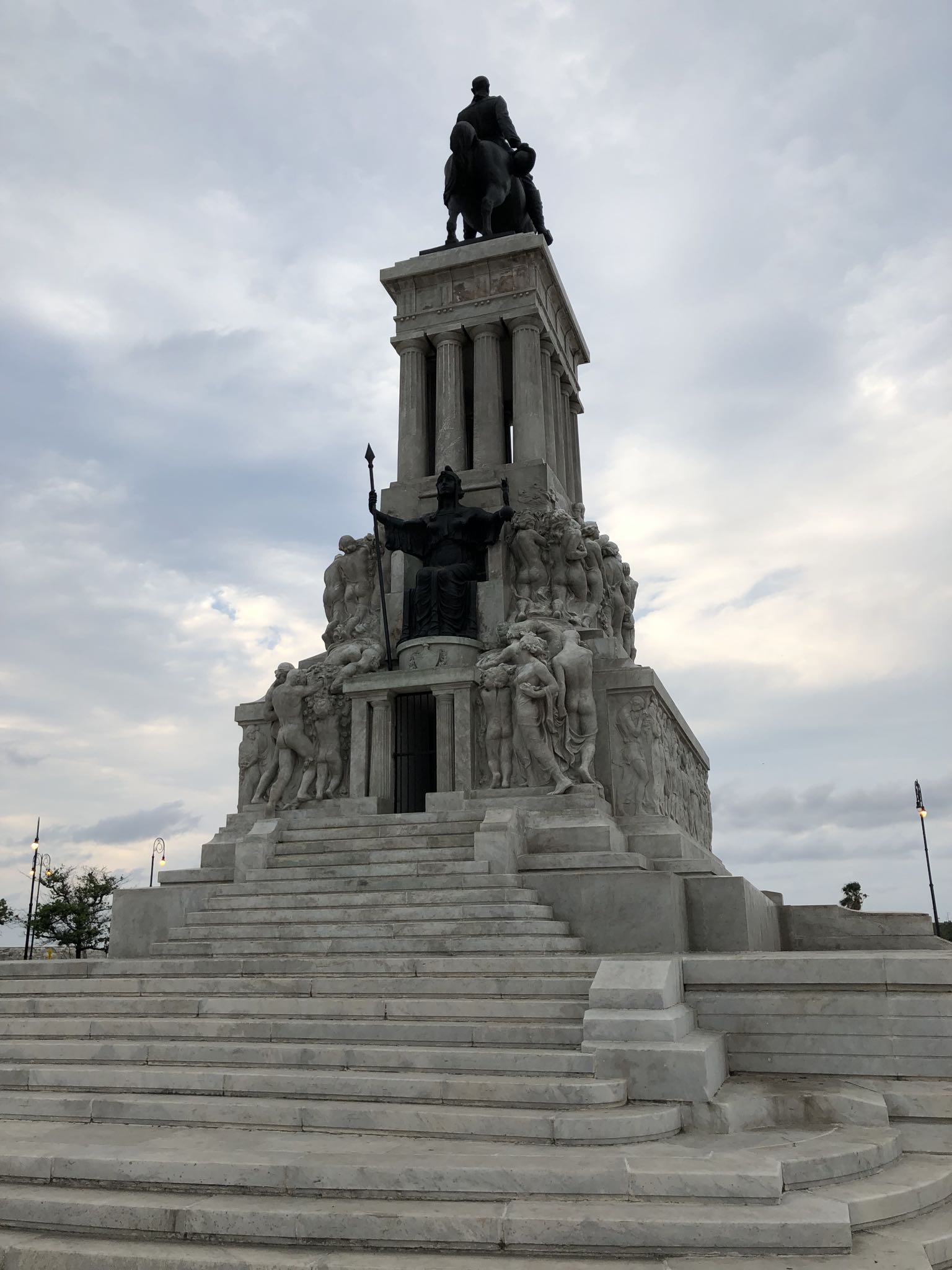 Photo 90 of 221 from the album Highlights Cuba 2019.