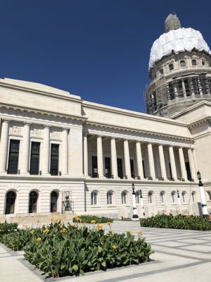 Thumbnail 11 of 221.