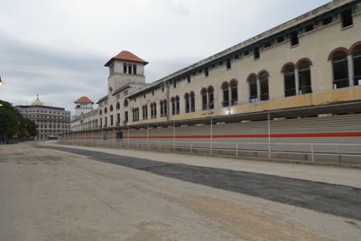 Thumbnail 117 of 221.