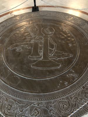 Thumbnail 19 of 221.