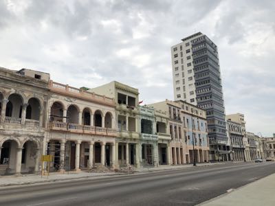 Thumbnail 30 of 221.