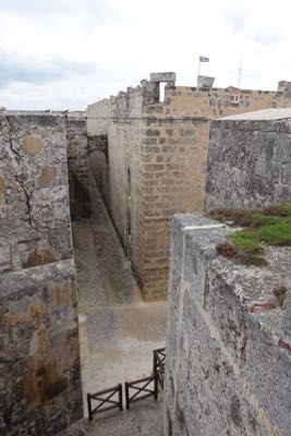 Thumbnail 49 of 221.