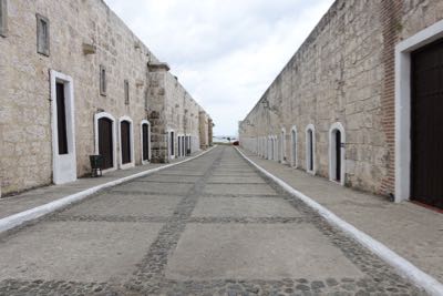 Thumbnail 61 of 221.