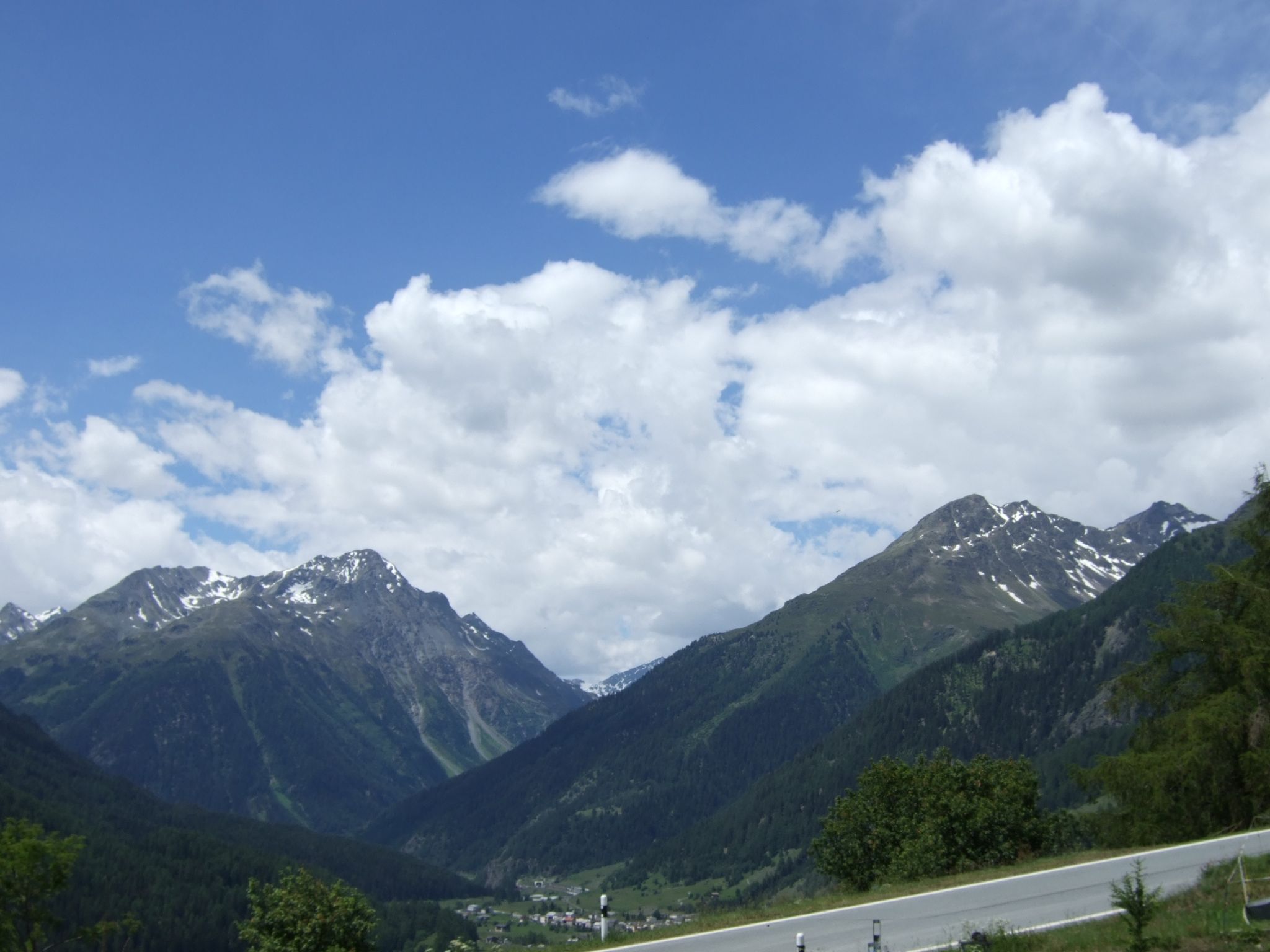 Photo 8 of 12 from the album Day Trip to Davos/Guarda/Ardez.