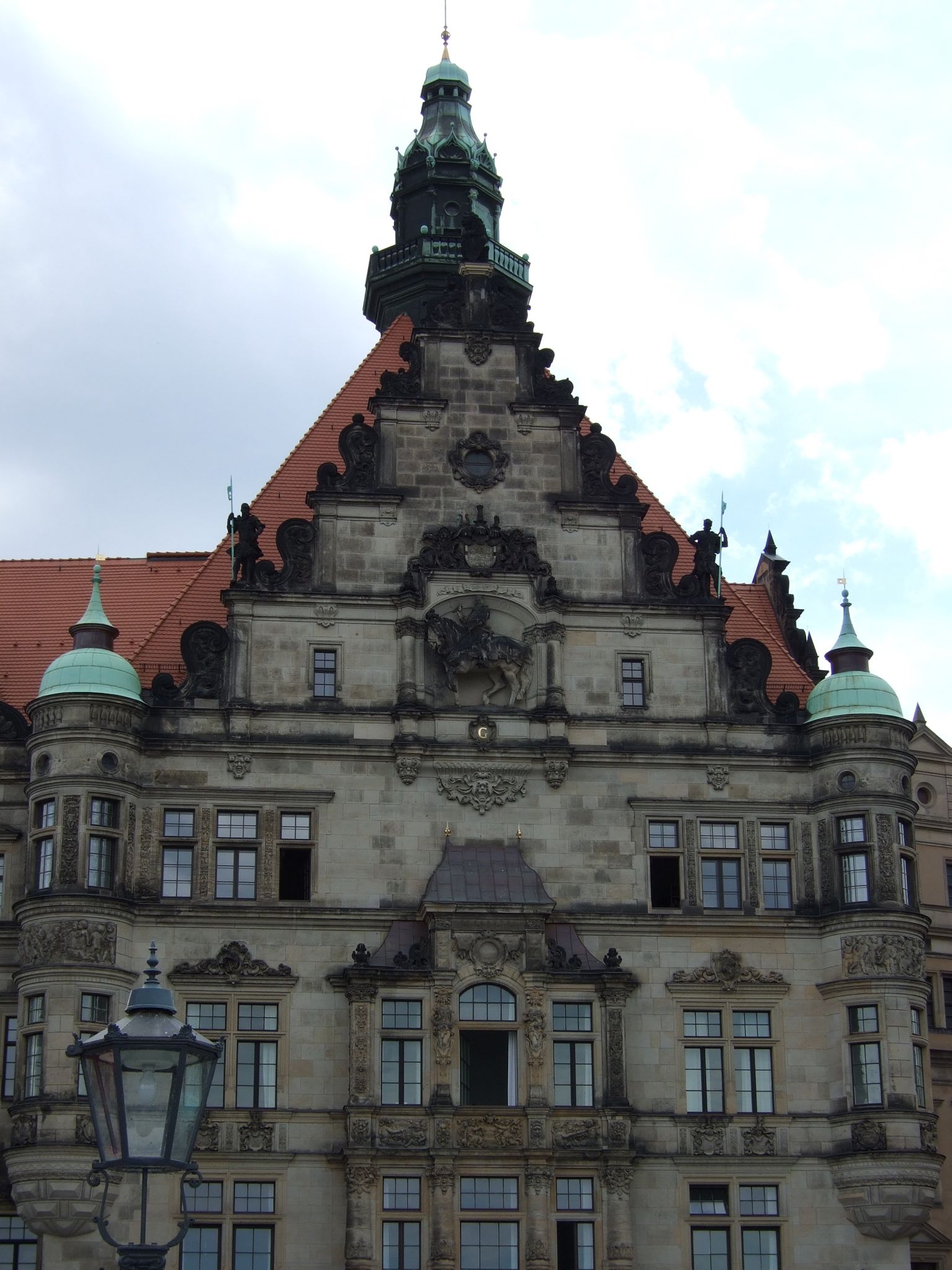 Photo 40 of 99 from the album Highlights Germany 2007.