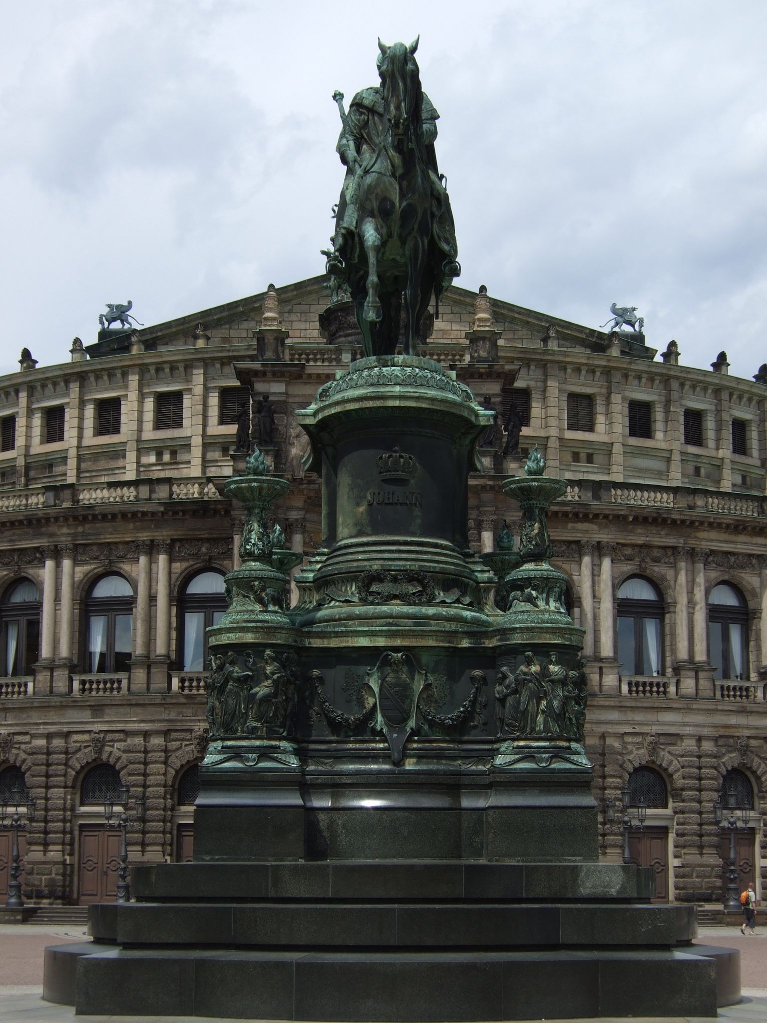 Photo 42 of 99 from the album Highlights Germany 2007.