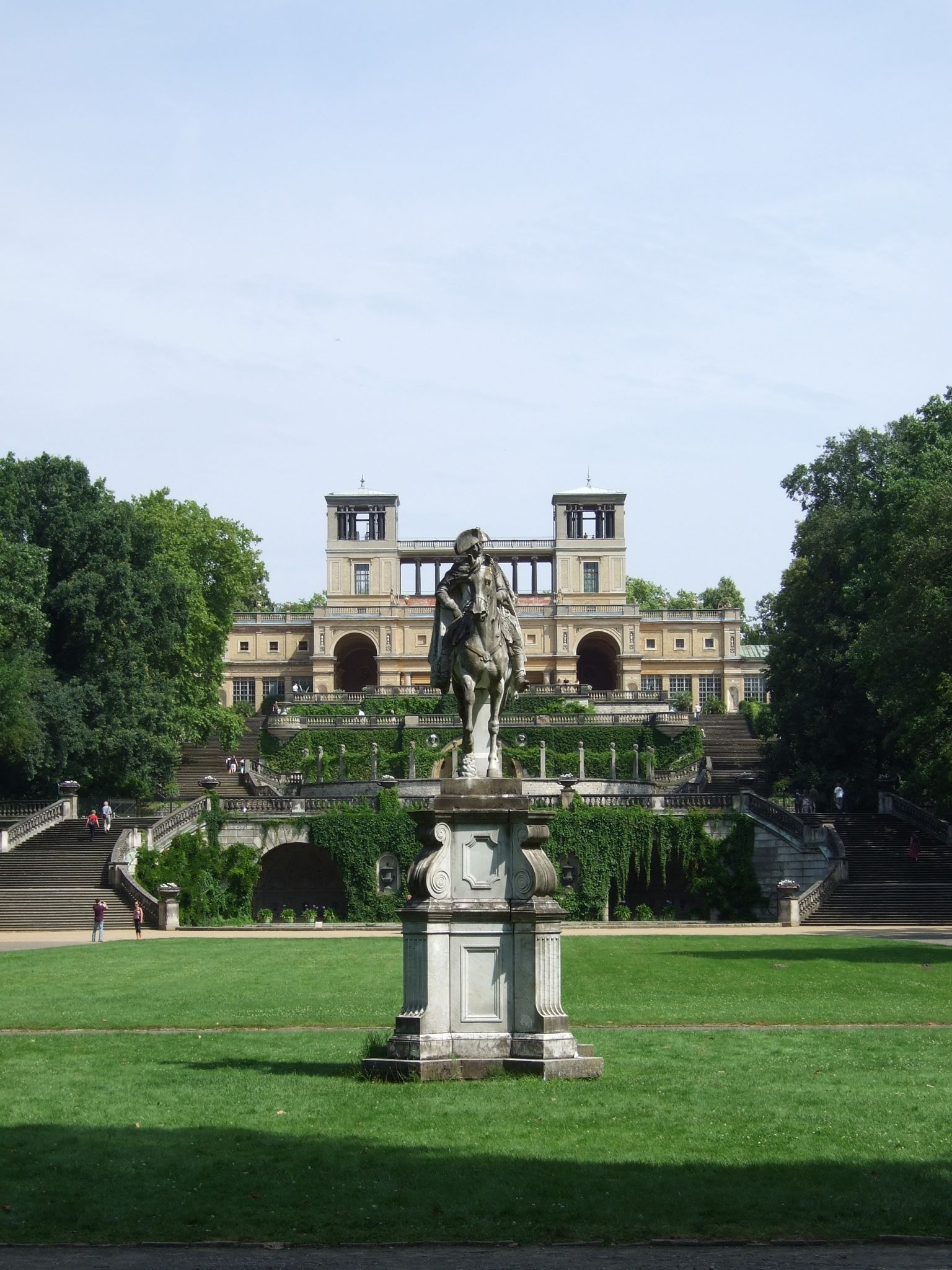 Photo 72 of 99 from the album Highlights Germany 2007.