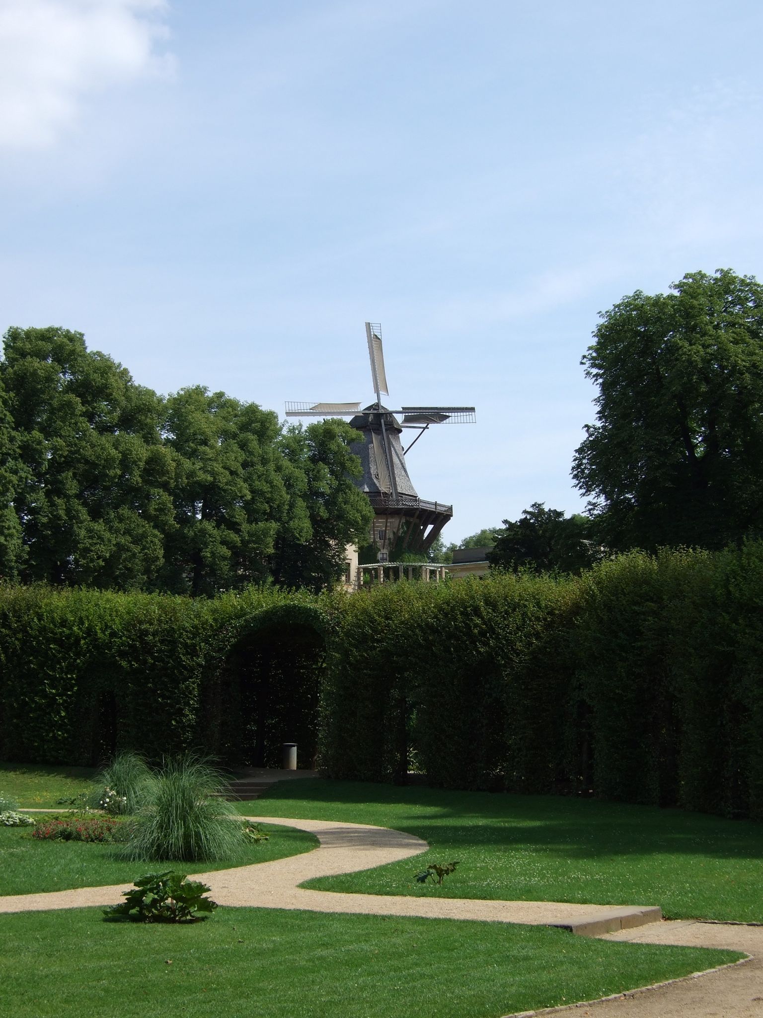 Photo 75 of 99 from the album Highlights Germany 2007.