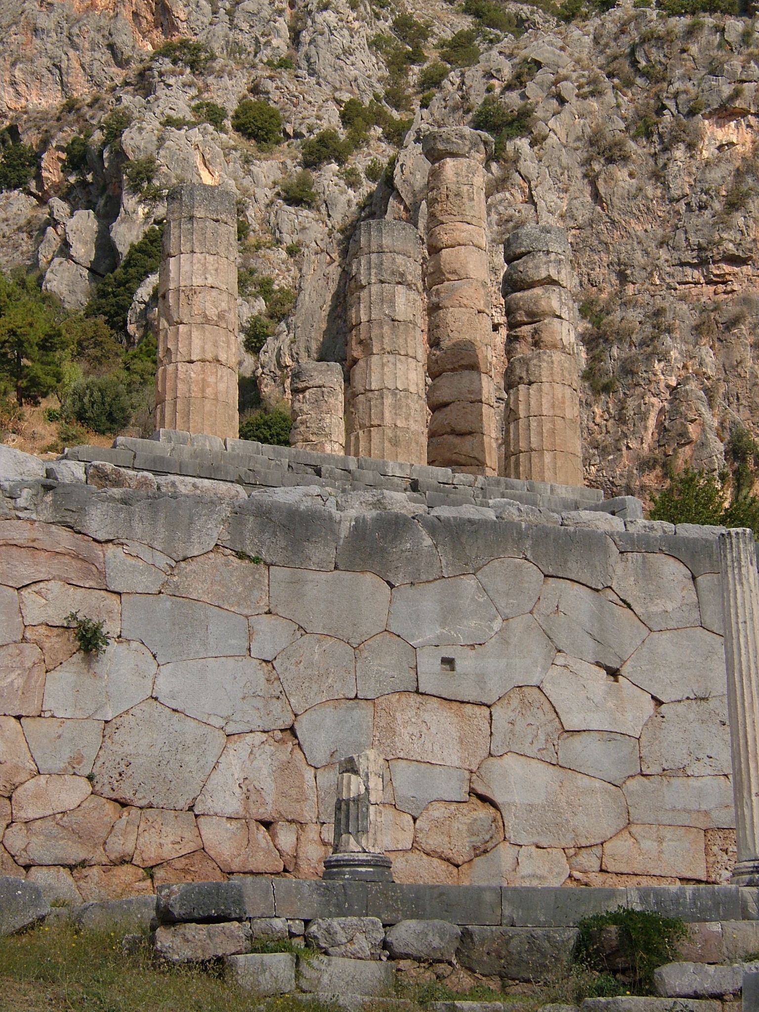 Photo 15 of 74 from the album Highlights Greece 2004.