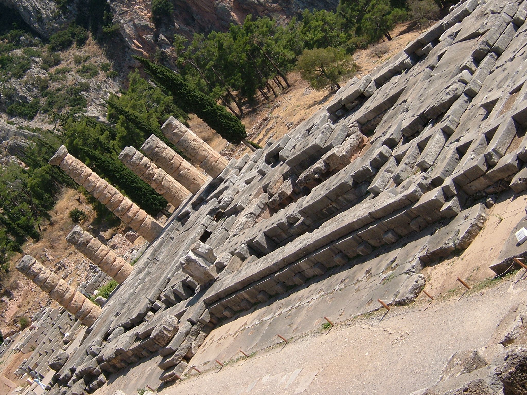 Photo 24 of 74 from the album Highlights Greece 2004.