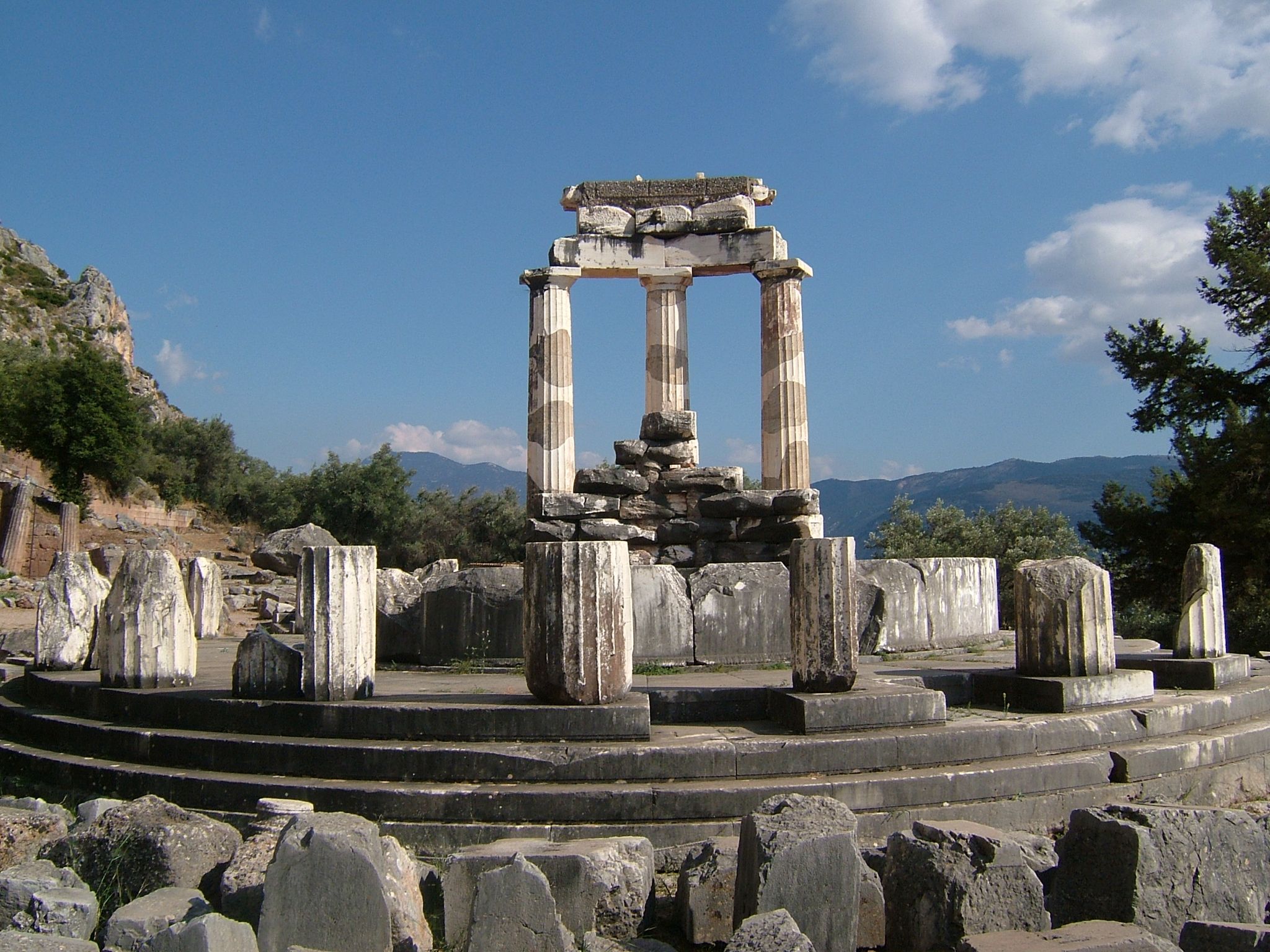 Photo 25 of 74 from the album Highlights Greece 2004.