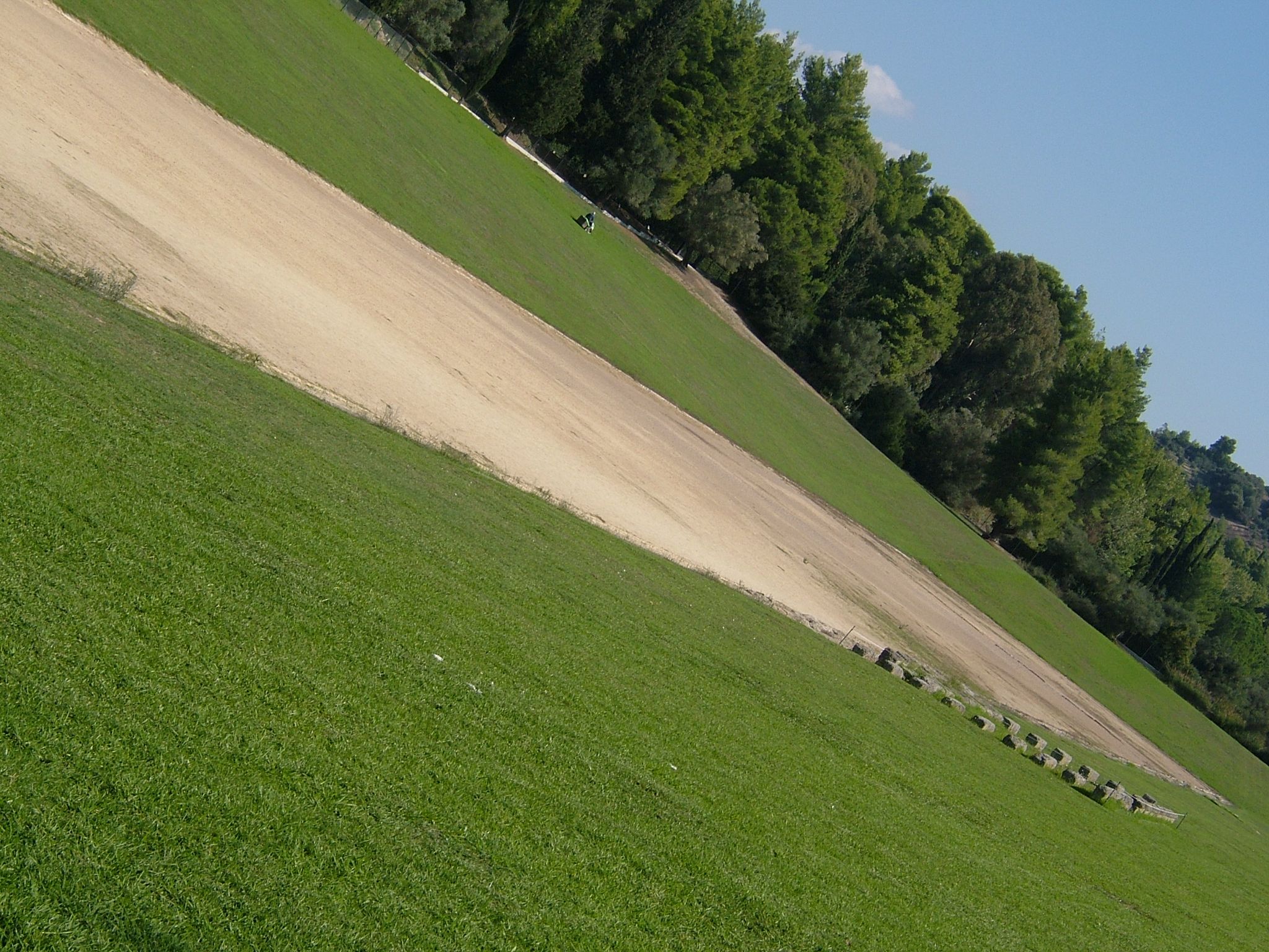 Photo 32 of 74 from the album Highlights Greece 2004.