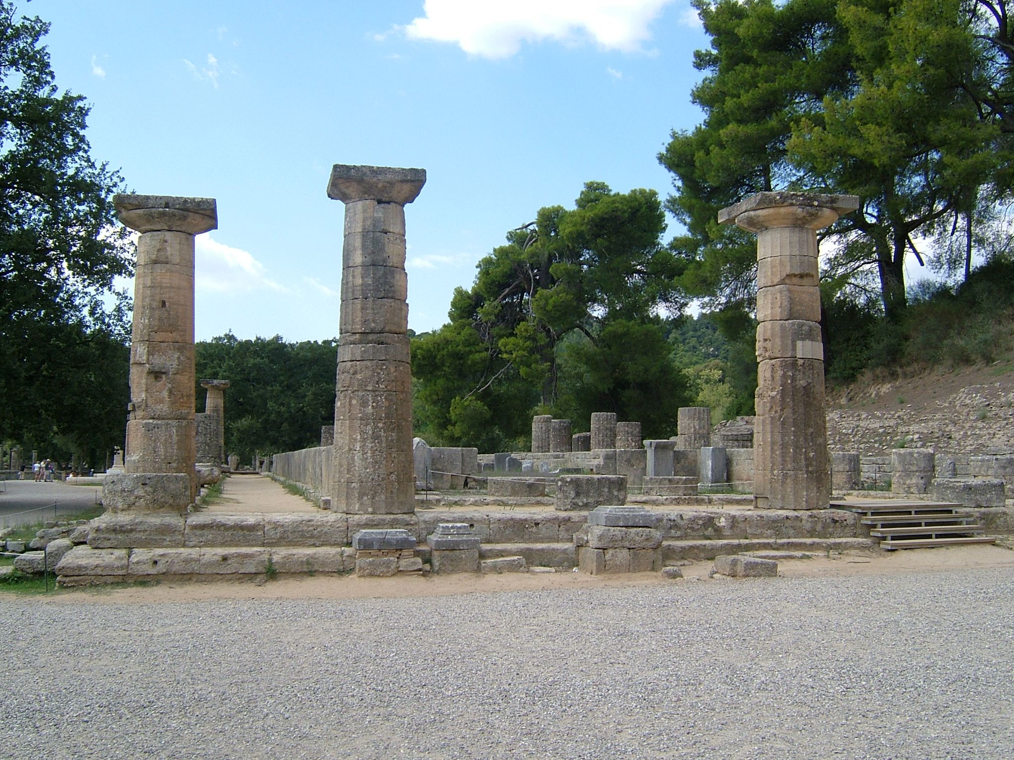 Photo 35 of 74 from the album Highlights Greece 2004.