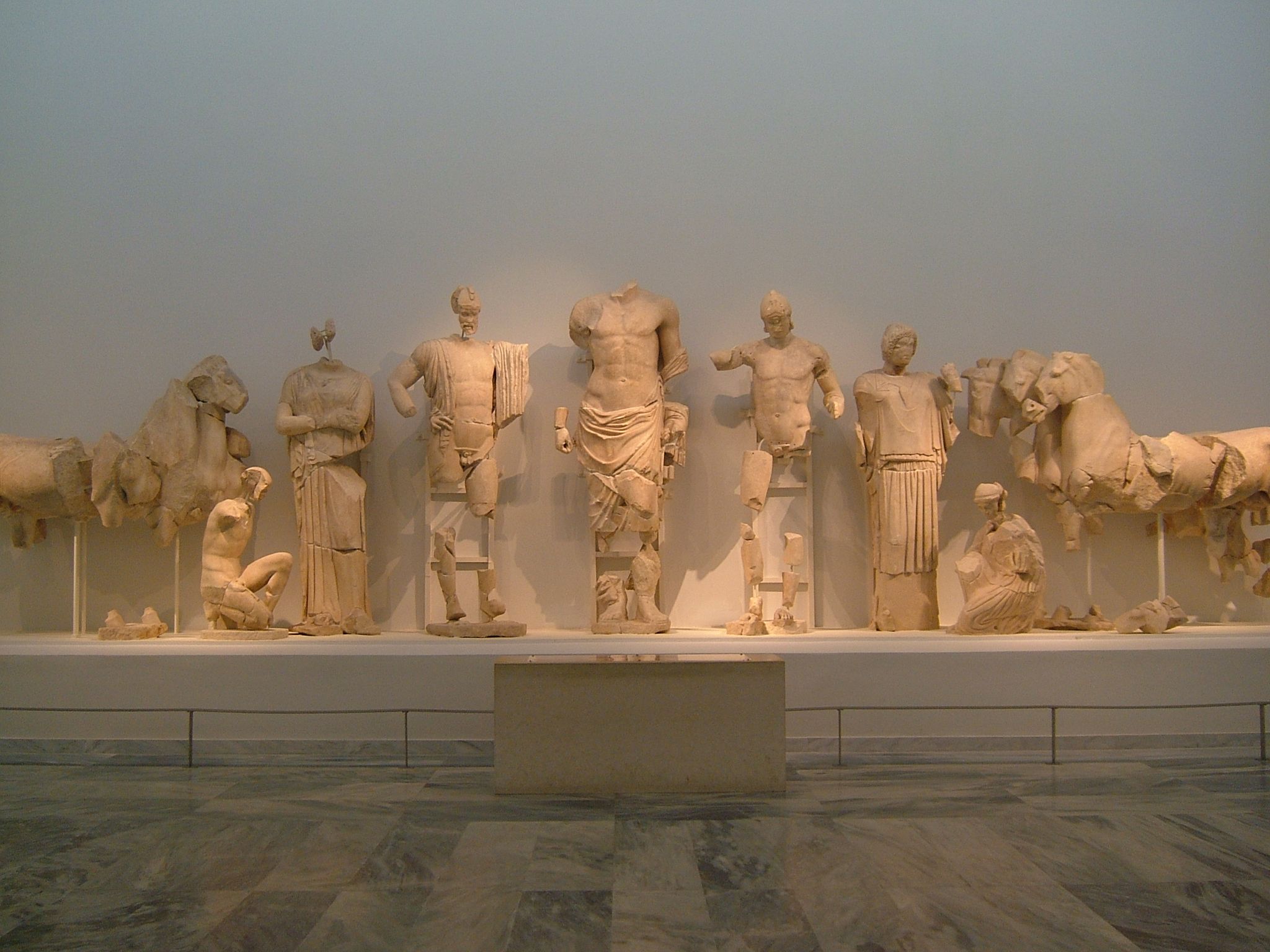 Photo 36 of 74 from the album Highlights Greece 2004.