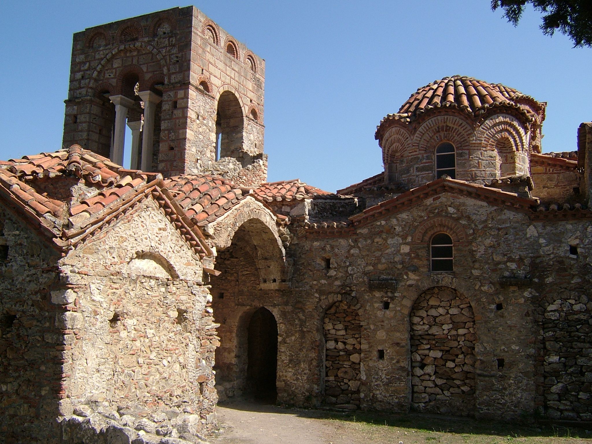 Photo 48 of 74 from the album Highlights Greece 2004.