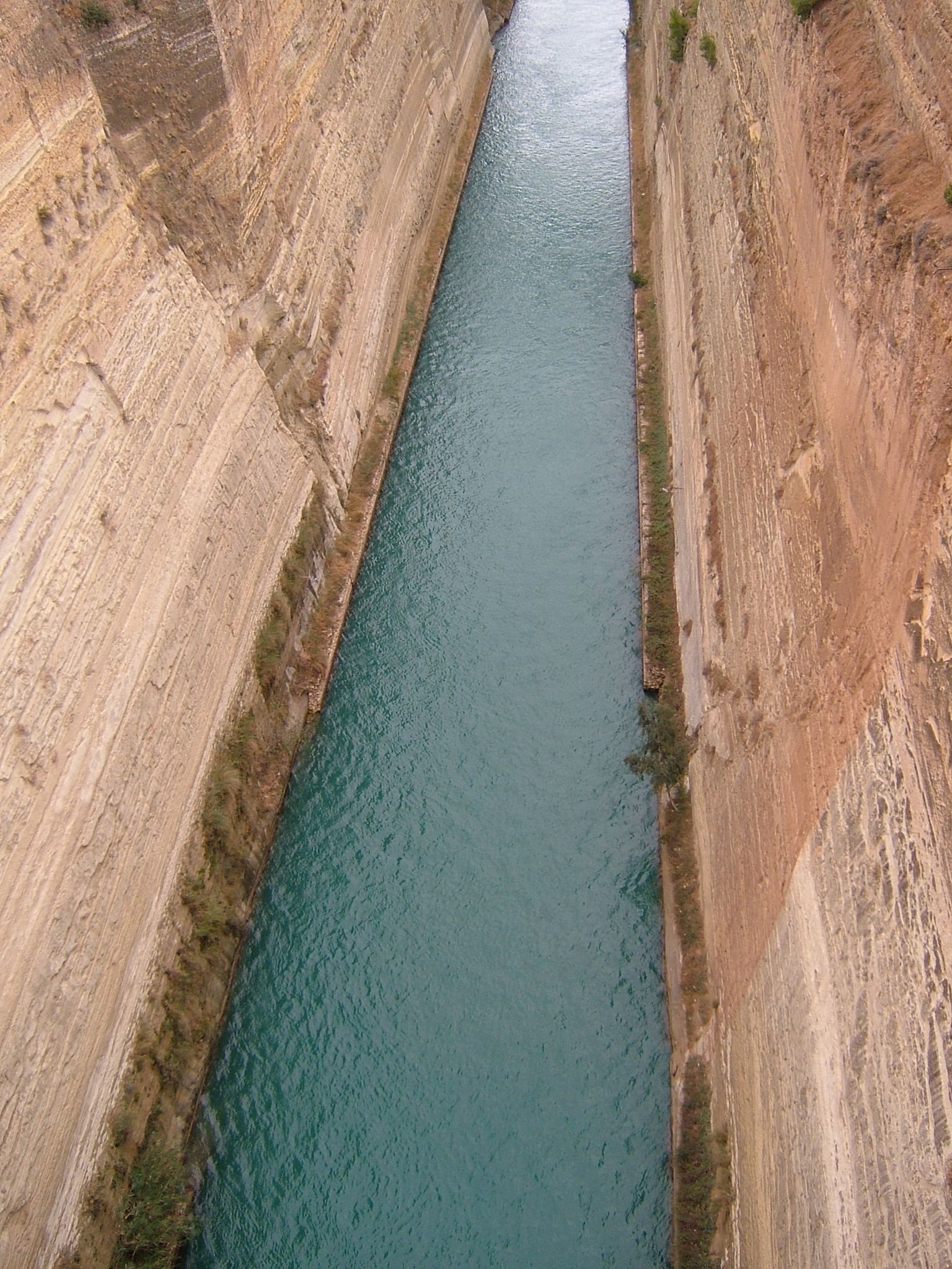 Photo 66 of 74 from the album Highlights Greece 2004.