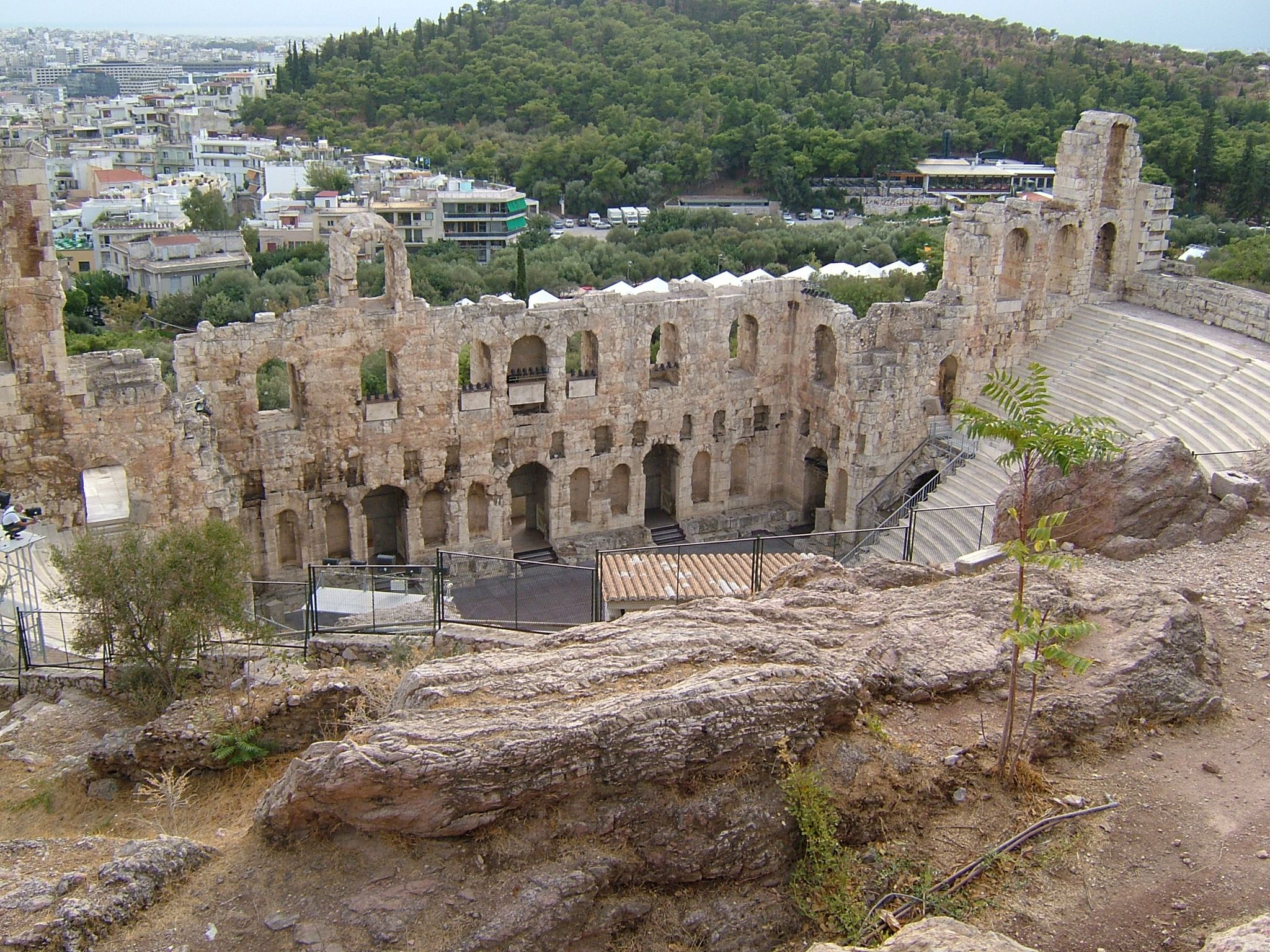 Photo 67 of 74 from the album Highlights Greece 2004.