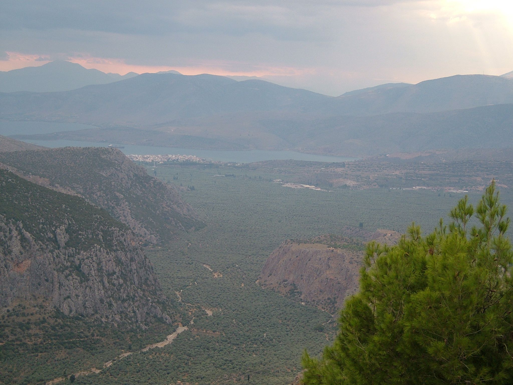 Photo 9 of 74 from the album Highlights Greece 2004.