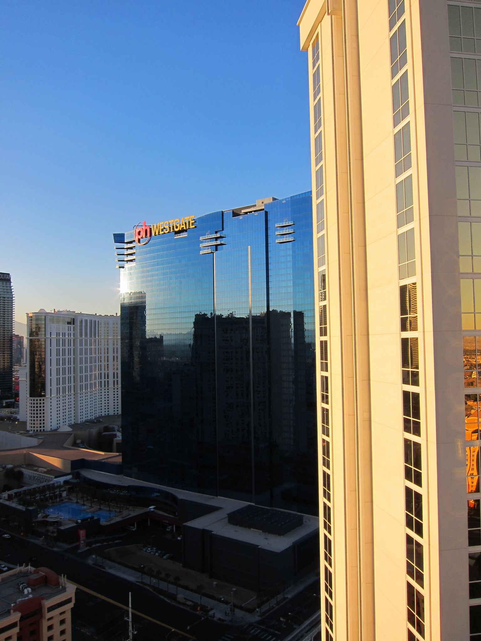 Photo 12 of 44 from the album Highlights Las Vegas 2011.