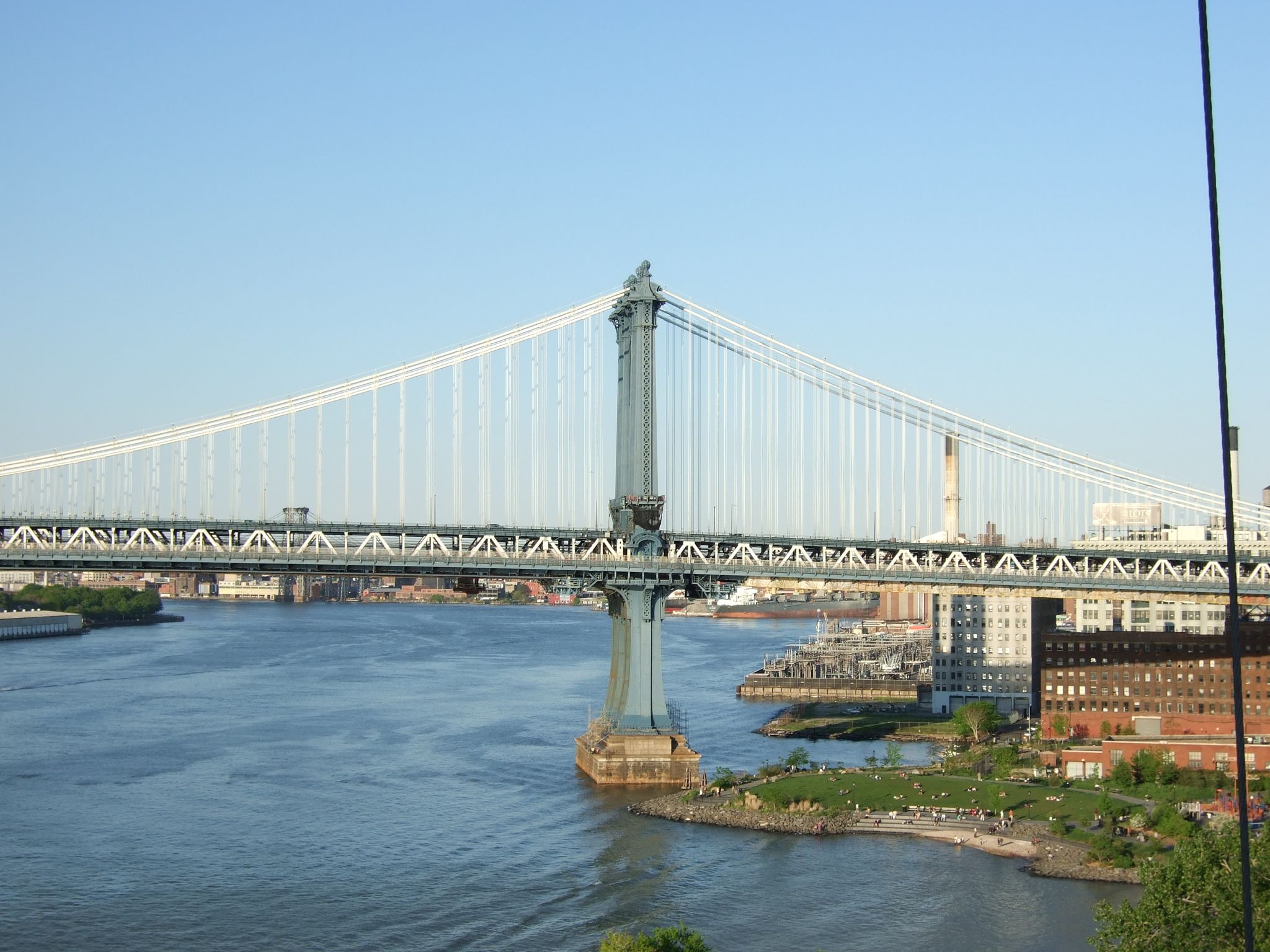 Photo 100 of 116 from the album Highlights New York 2006–2007.