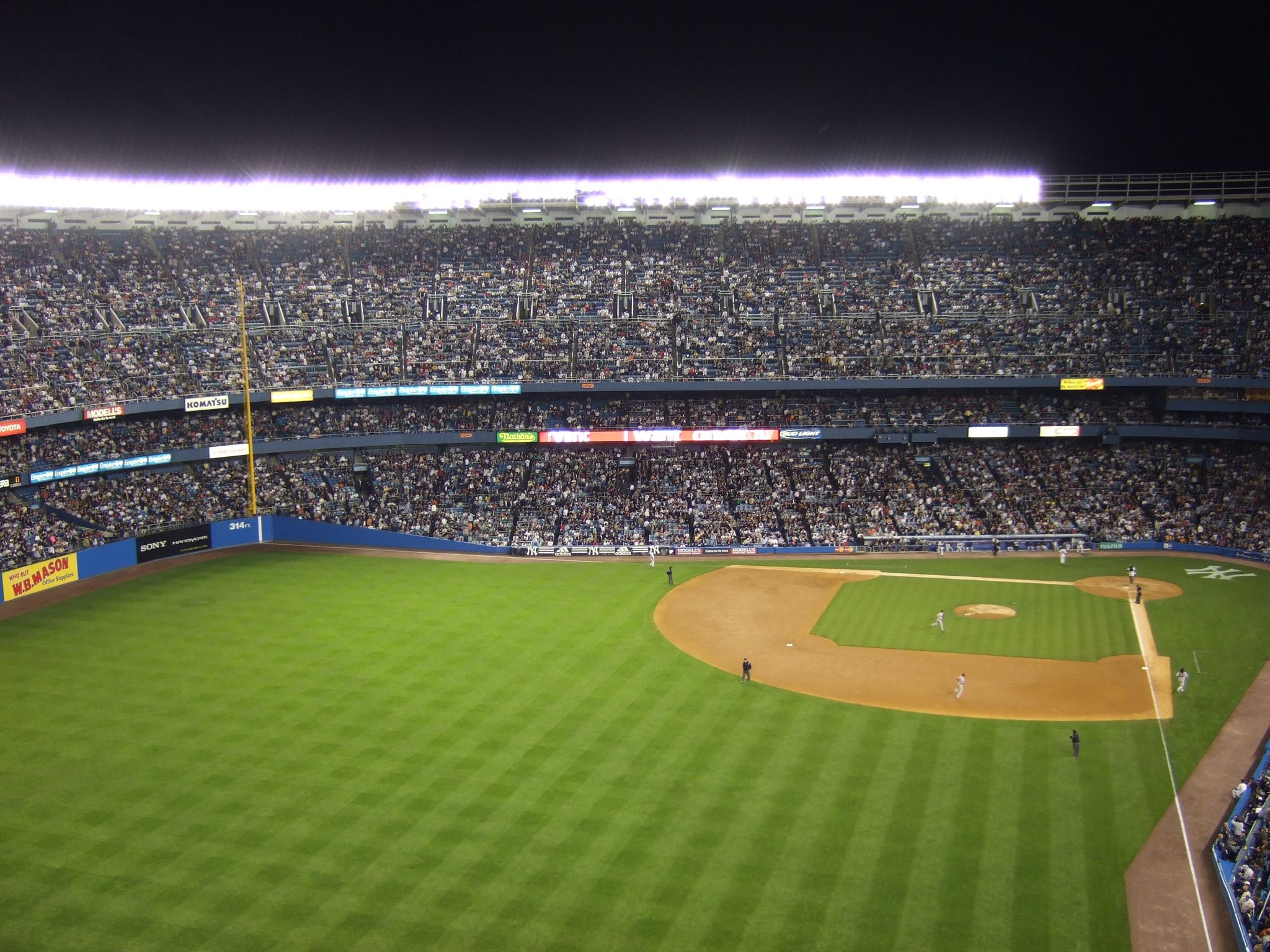 Photo 111 of 116 from the album Highlights New York 2006–2007.