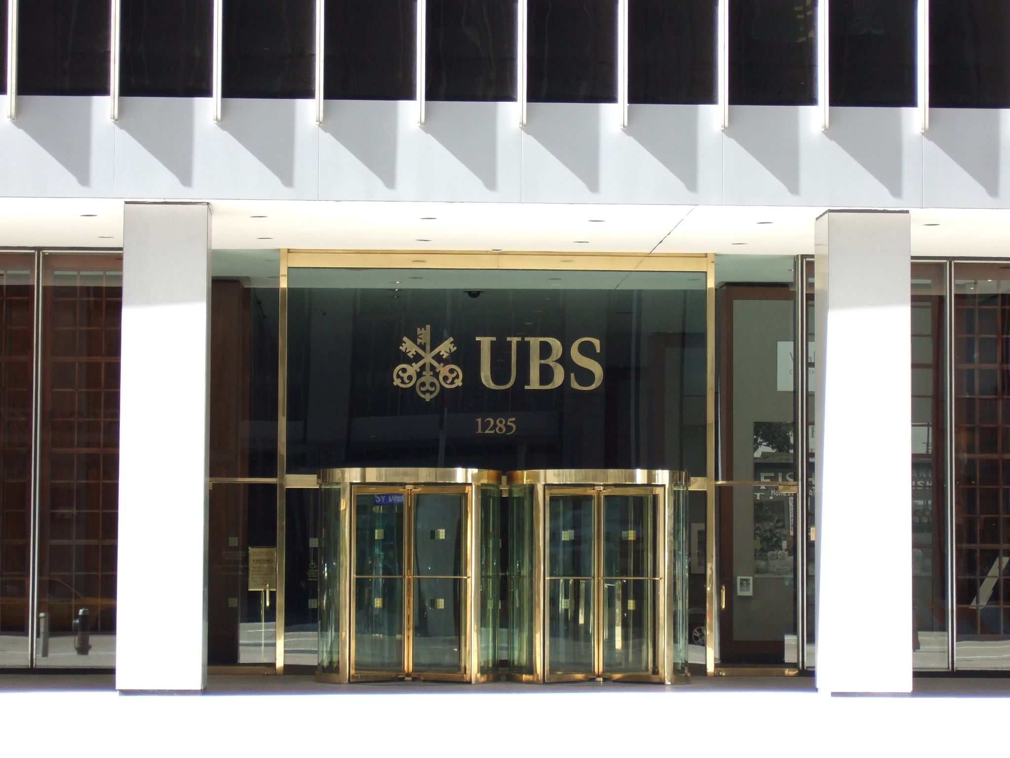 Photo 24 of 116 from the album Highlights New York 2006–2007.