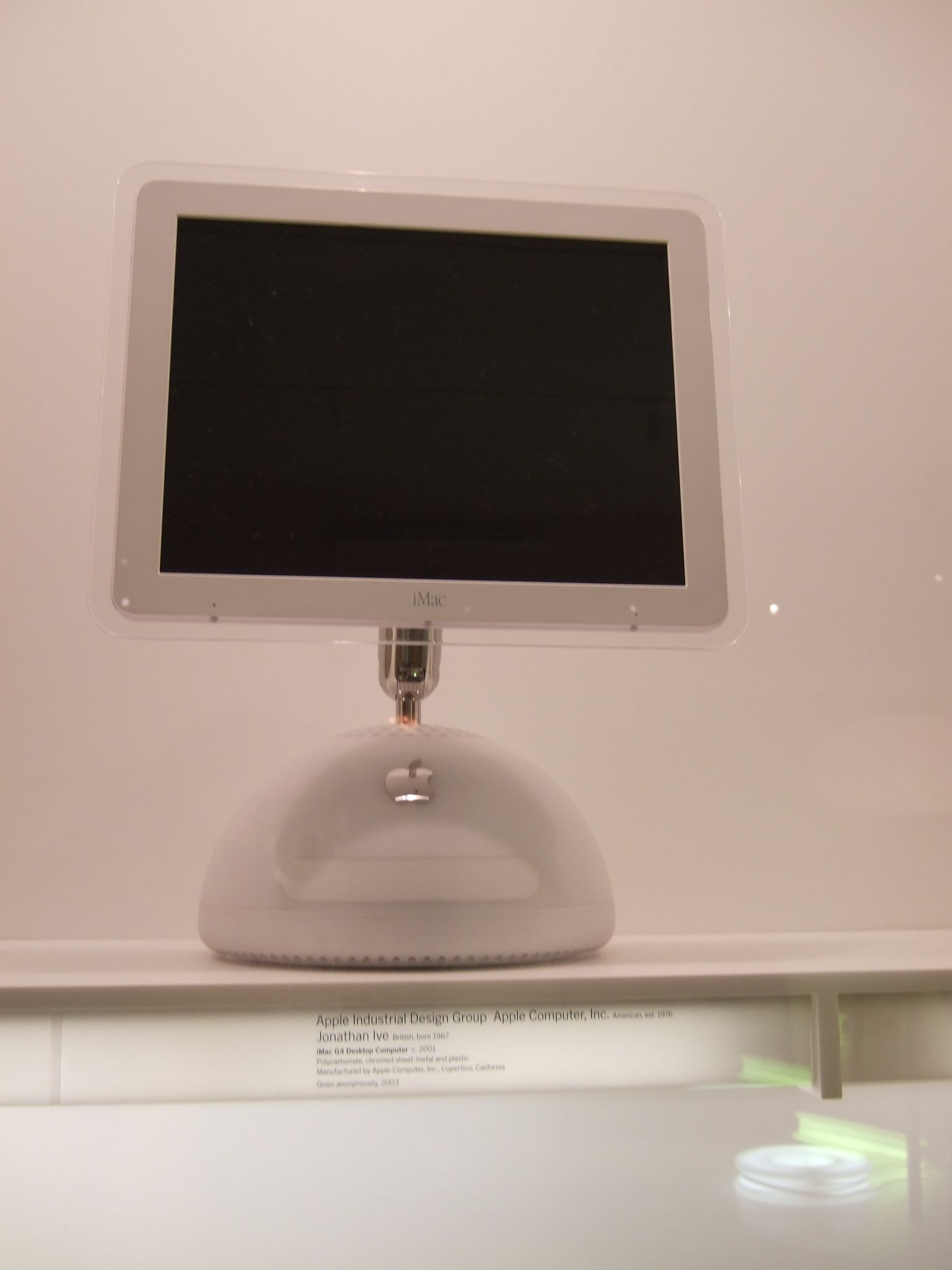 Photo 39 of 116 from the album Highlights New York 2006–2007.