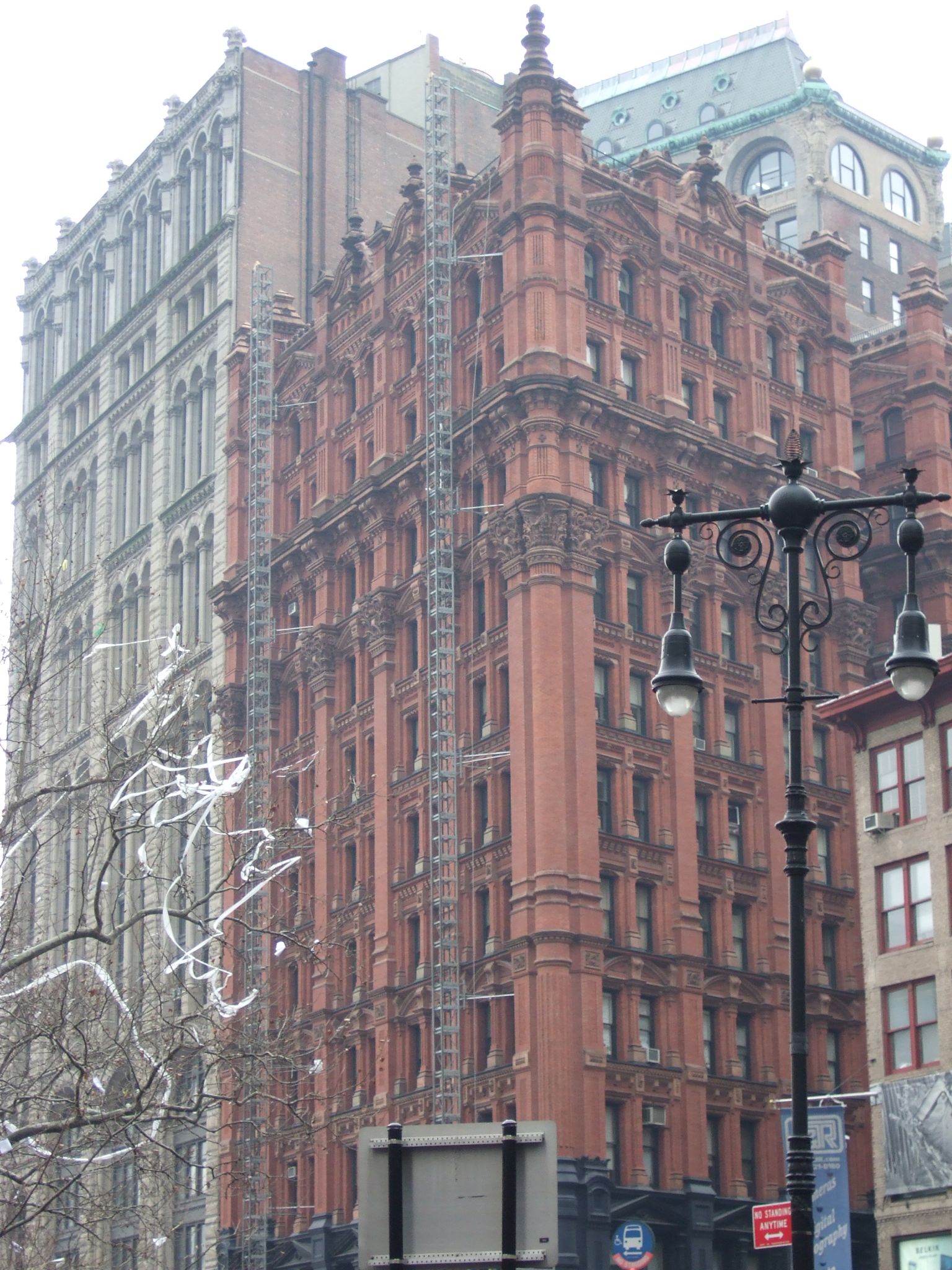 Photo 46 of 68 from the album Highlights New York 2008.