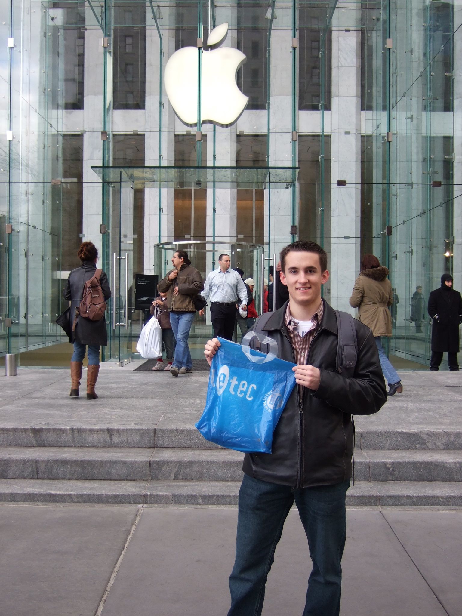 Photo 53 of 68 from the album Highlights New York 2008.