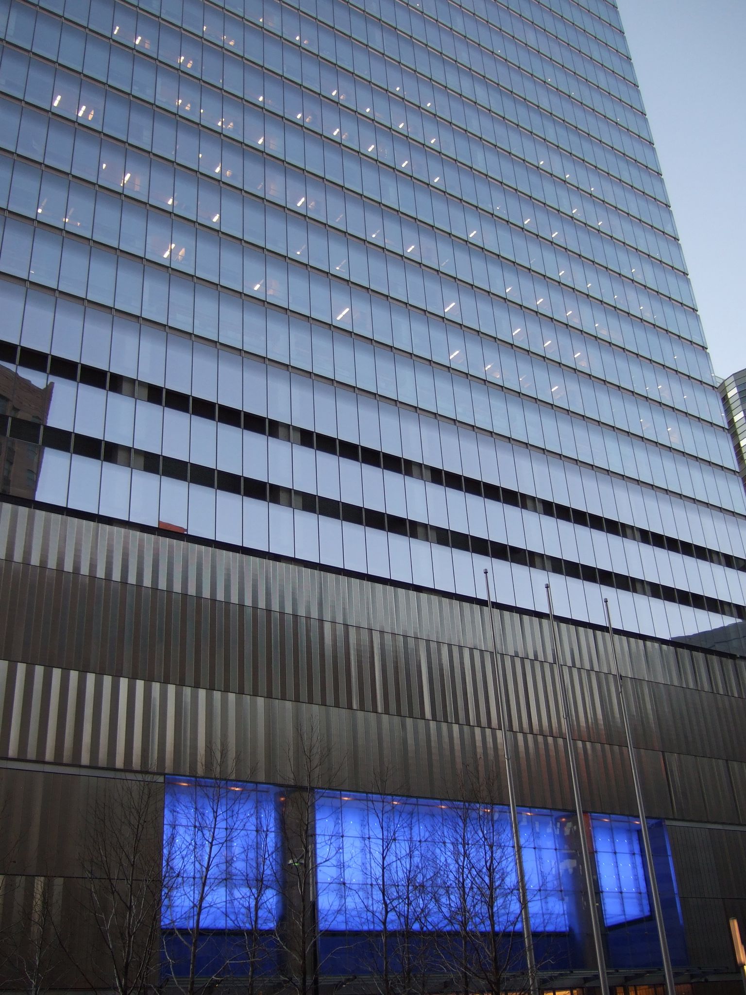 Photo 17 of 72 from the album Highlights New York 2010.