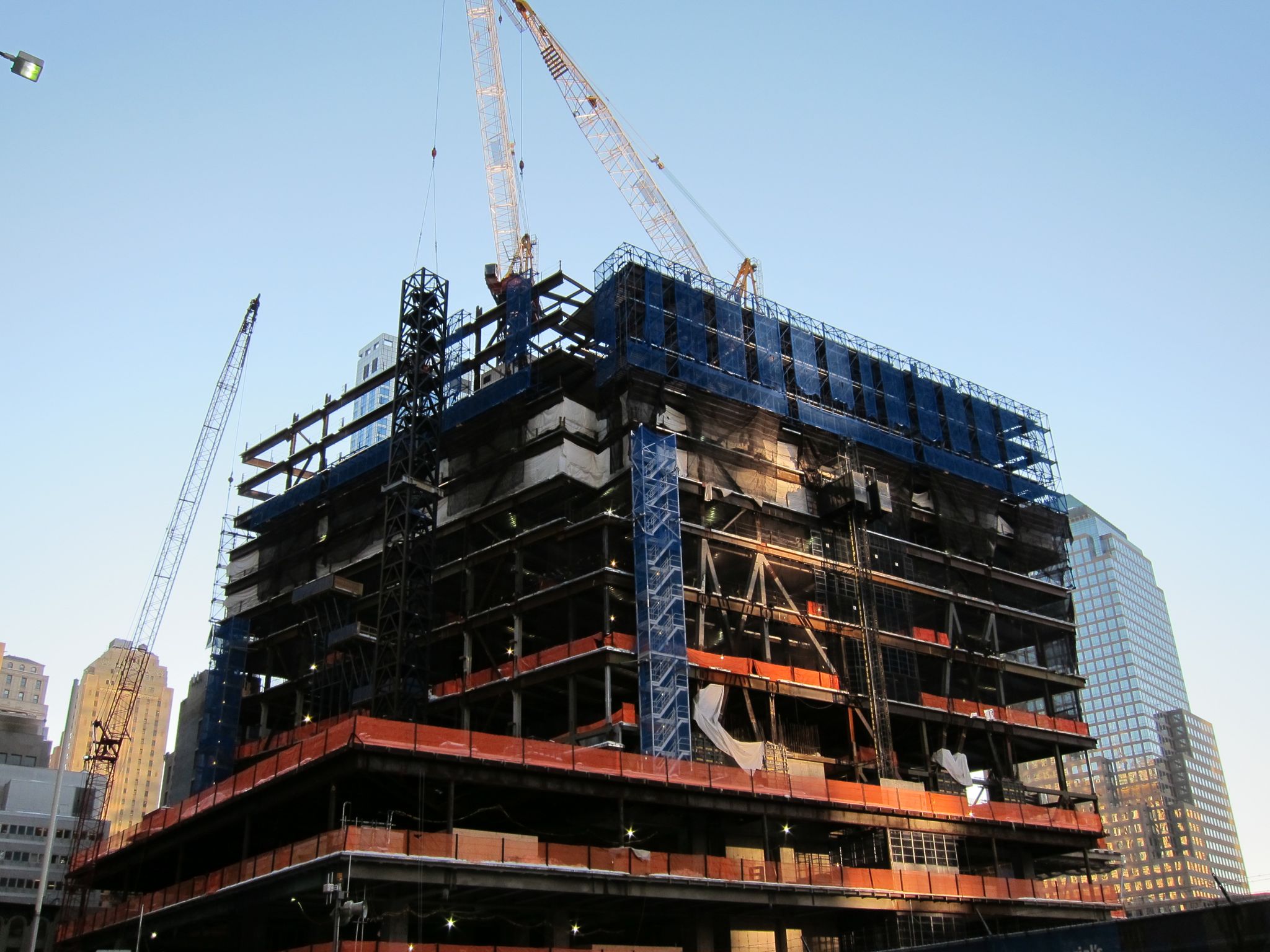 Photo 32 of 53 from the album Highlights New York 2011.