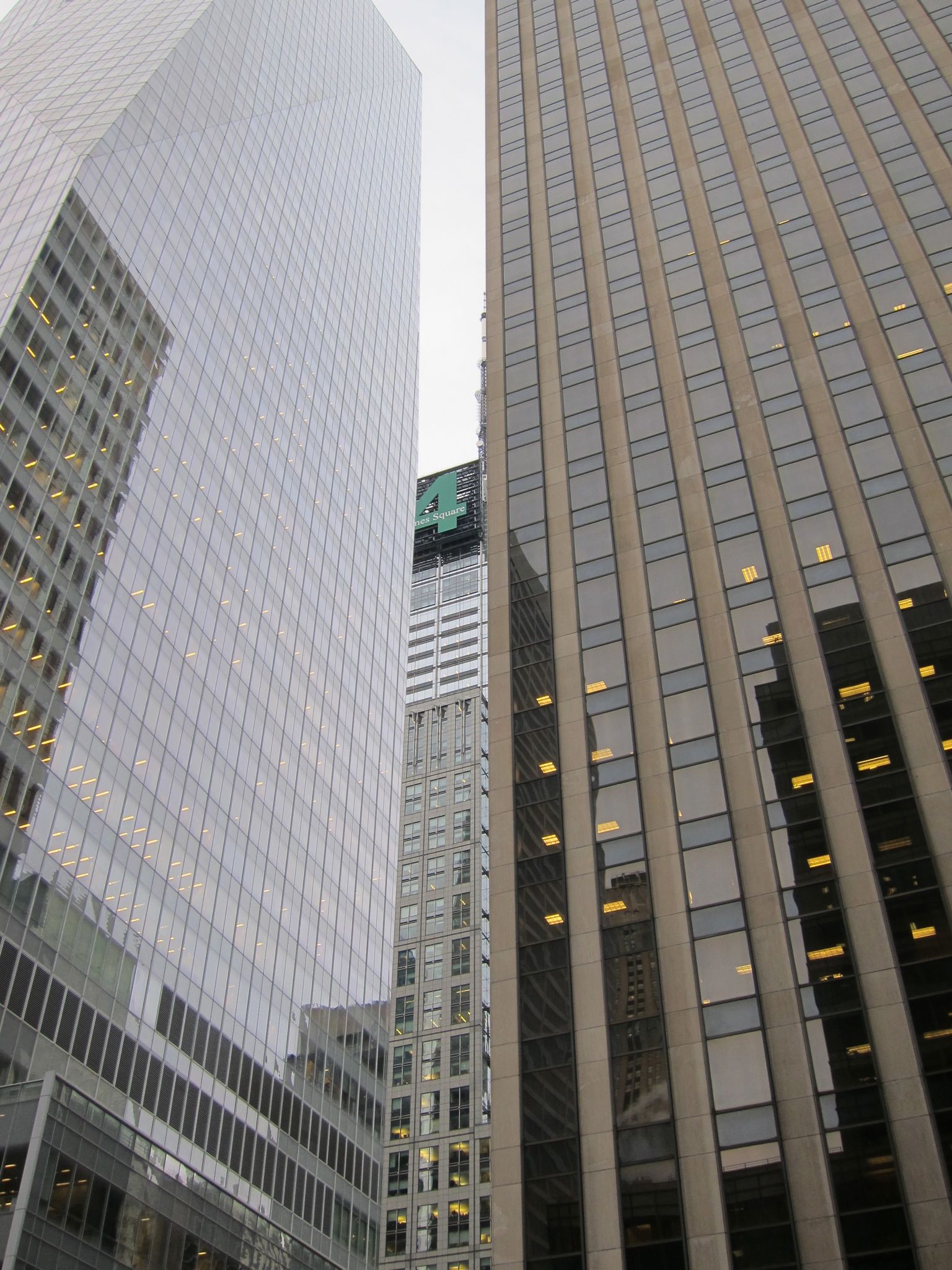 Photo 42 of 53 from the album Highlights New York 2011.