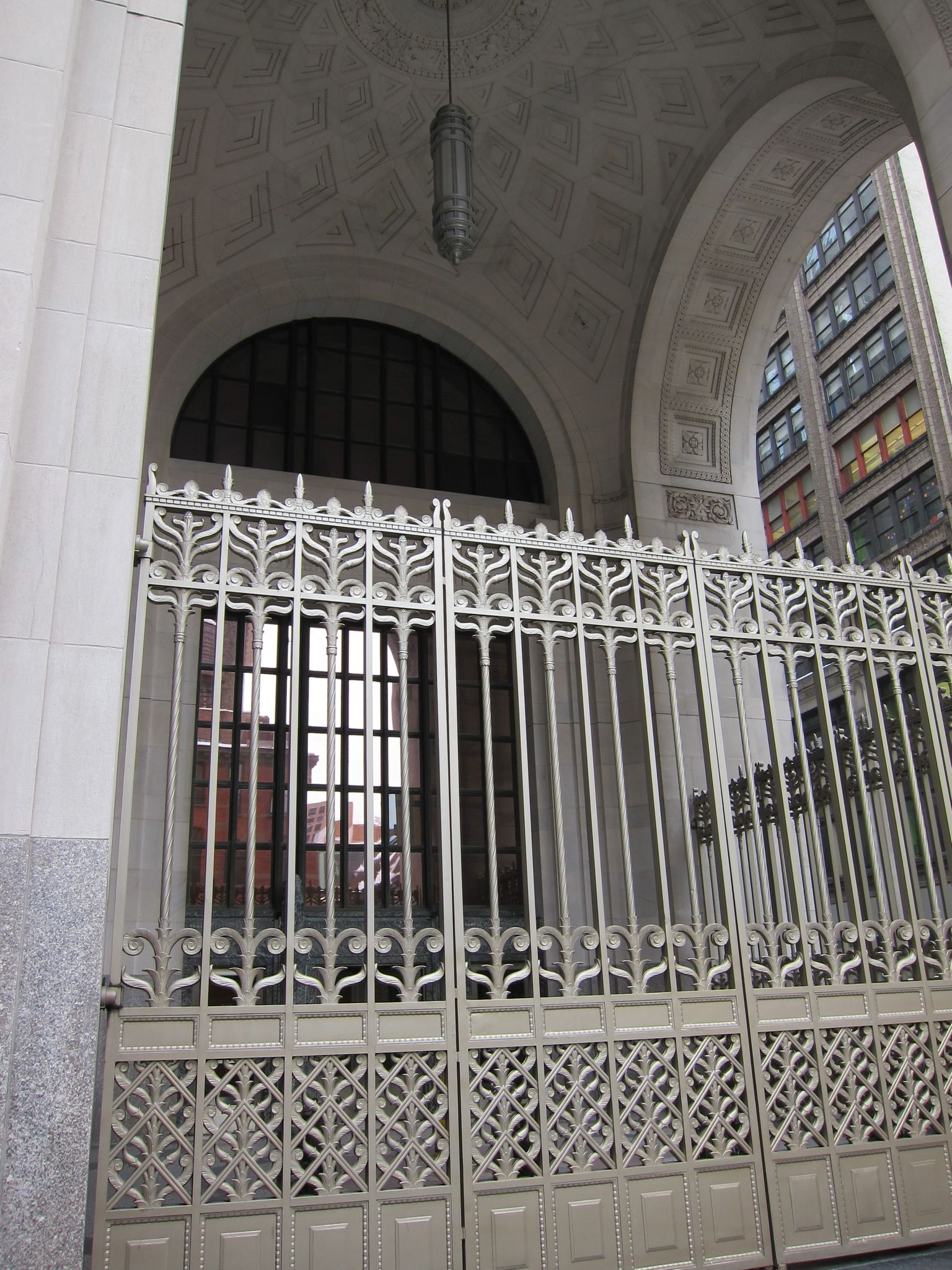 Photo 9 of 53 from the album Highlights New York 2011.