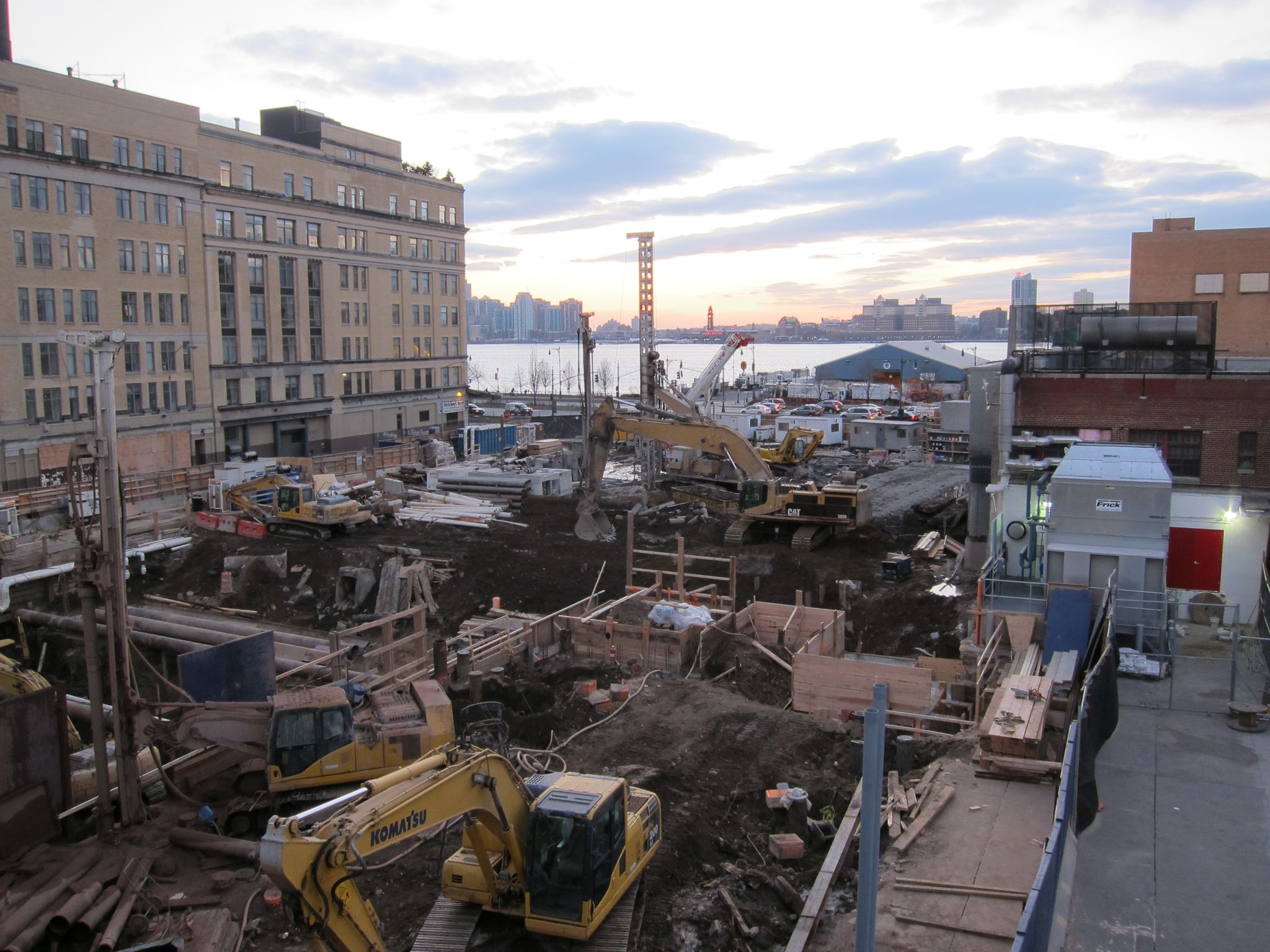 Photo 71 of 87 from the album Highlights New York 2012.