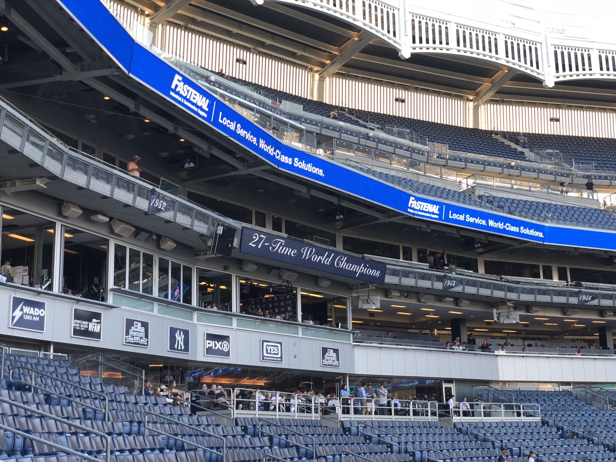 Photo 31 of 93 from the album Highlights New York 2018.