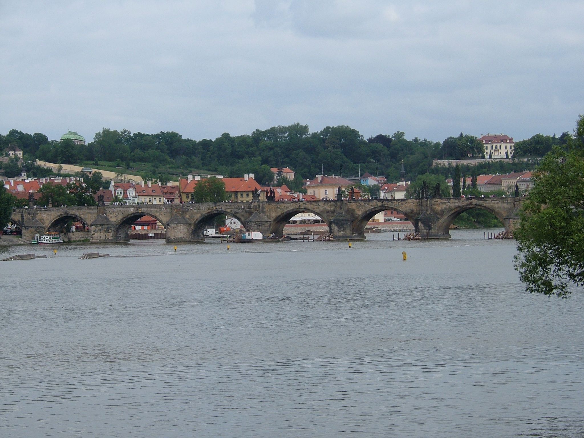 Photo 16 of 31 from the album Highlights Prague 2004.