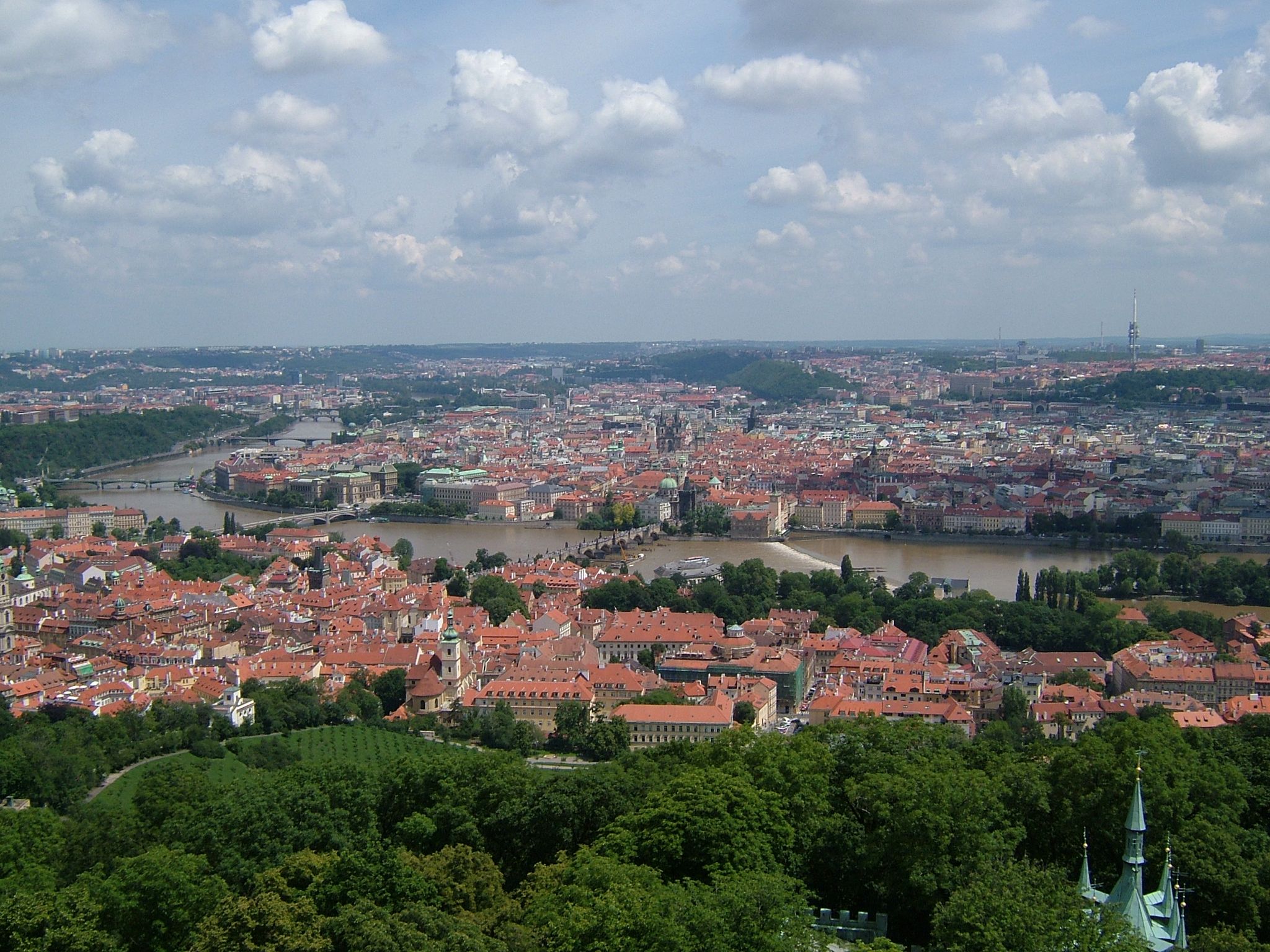 Photo 2 of 31 from the album Highlights Prague 2004.