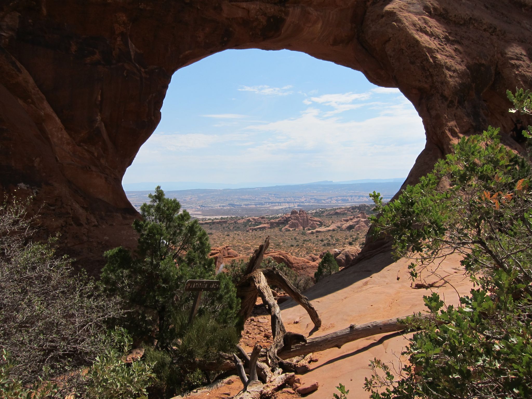 Photo 128 of 215 from the album Highlights Road Trip USA 2012.