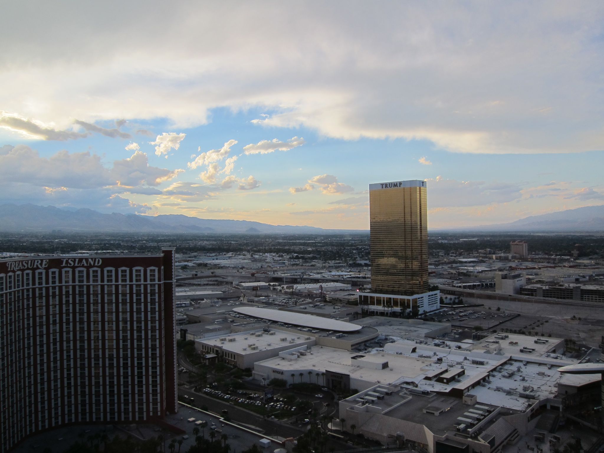 Photo 190 of 215 from the album Highlights Road Trip USA 2012.