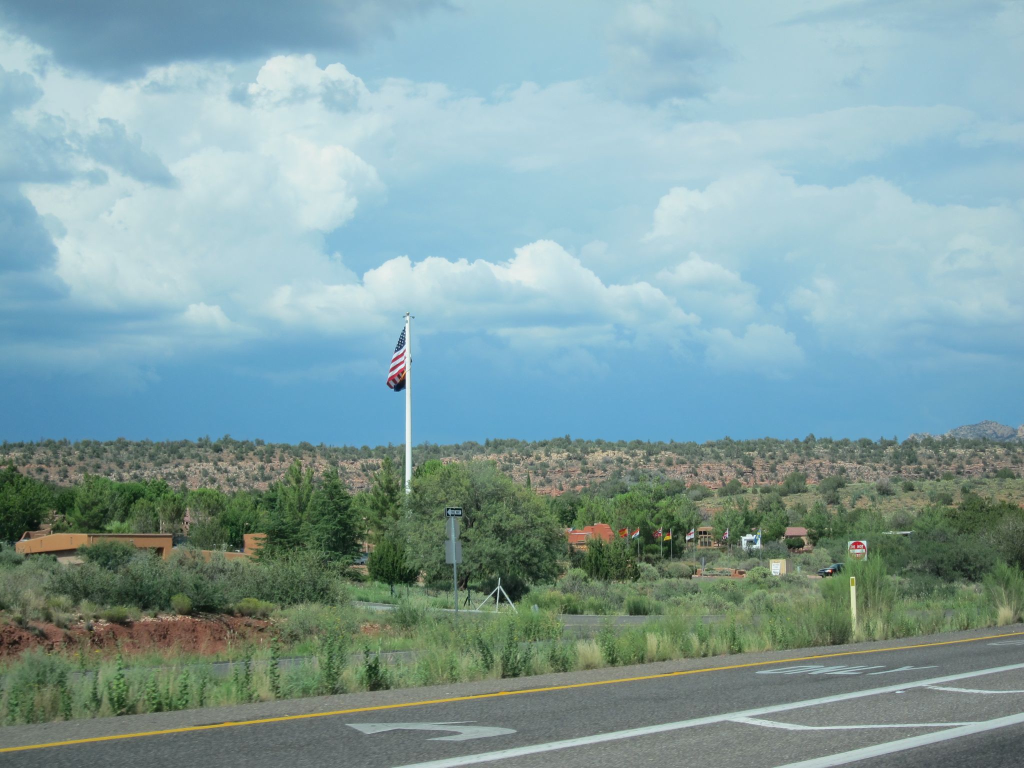 Photo 26 of 215 from the album Highlights Road Trip USA 2012.