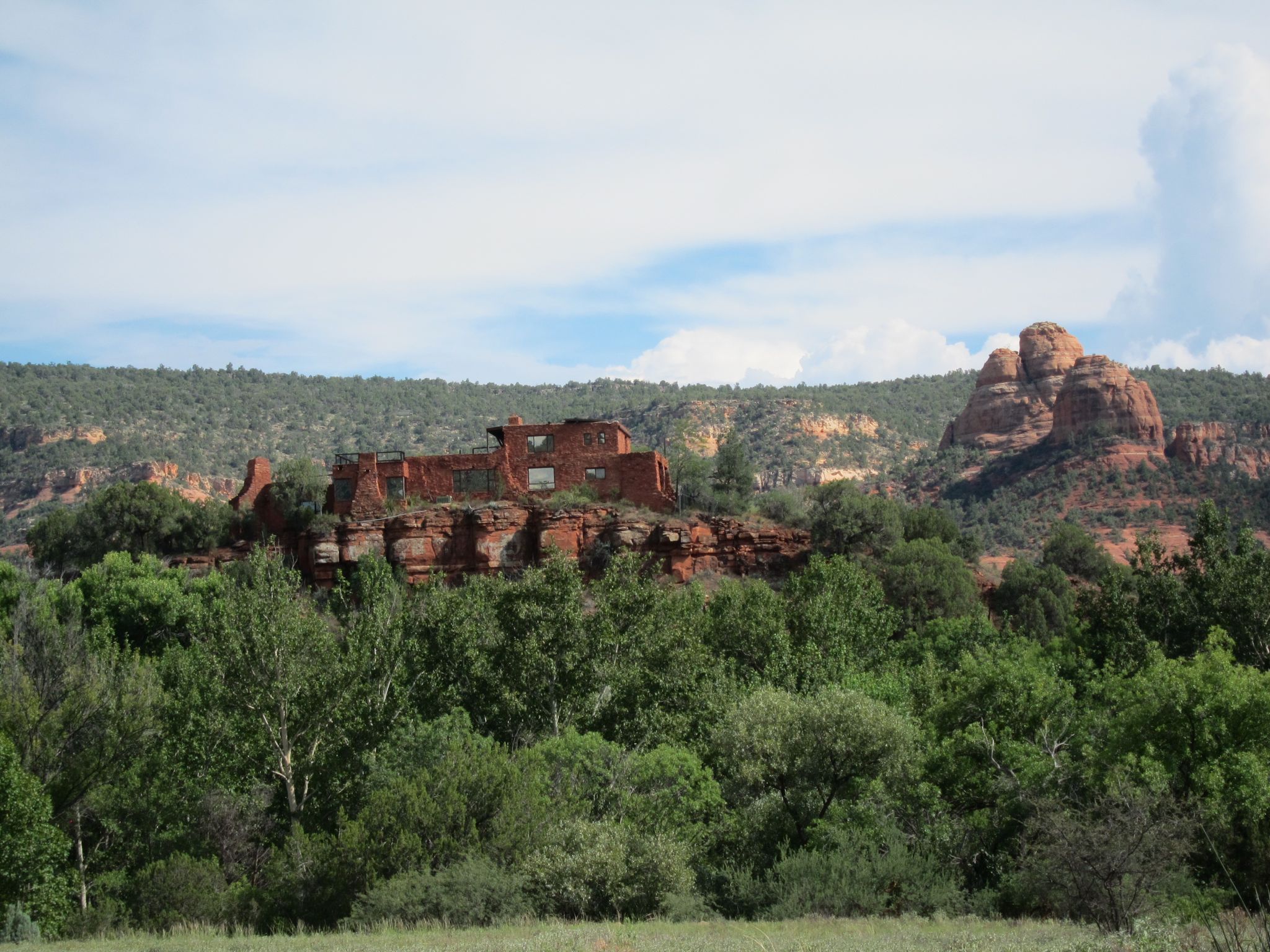 Photo 31 of 215 from the album Highlights Road Trip USA 2012.