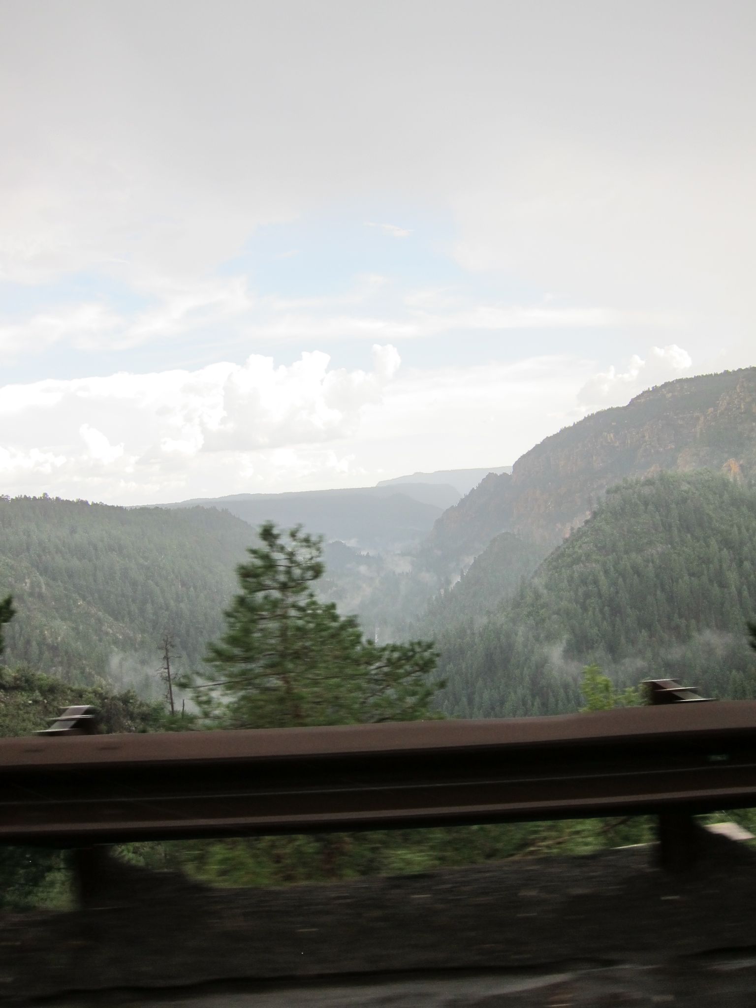 Photo 38 of 215 from the album Highlights Road Trip USA 2012.