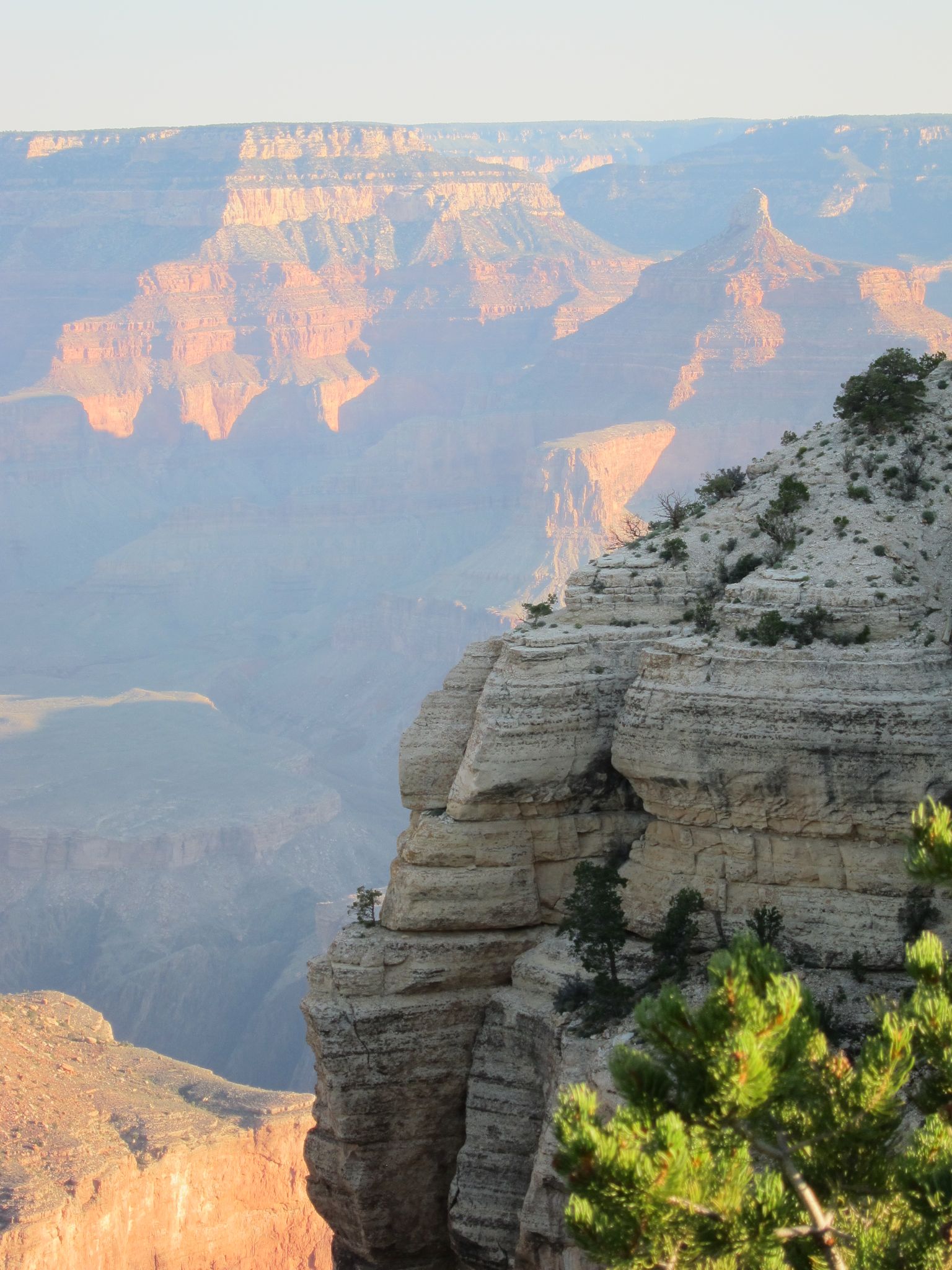 Photo 76 of 215 from the album Highlights Road Trip USA 2012.