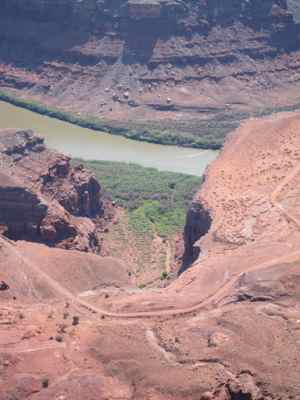 Thumbnail 141 of 215.