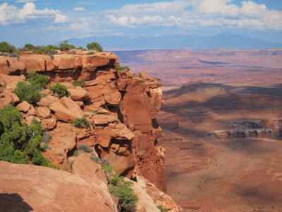 Thumbnail 146 of 215.